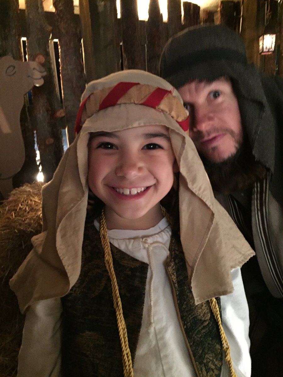 Scarlett Estevez #TBT and a #photobomb in one picture. #daddyshome2 #Nov10