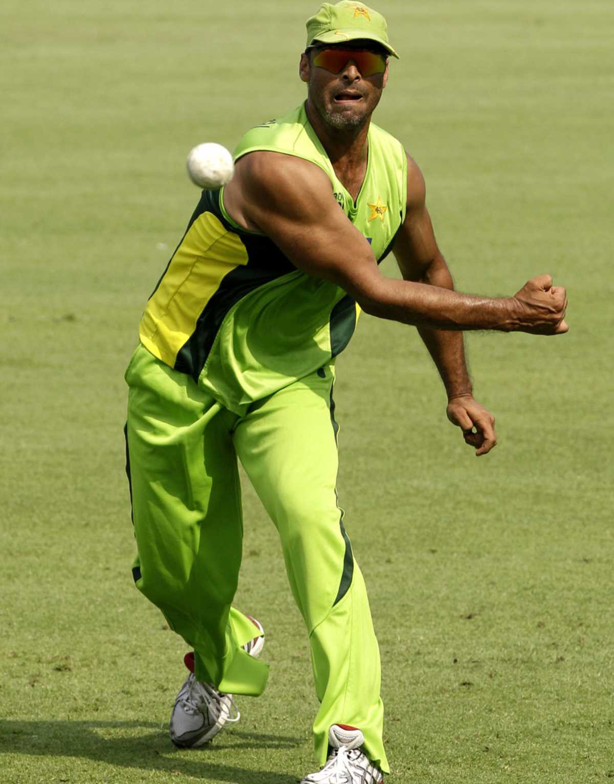 Shoaib Akhtar ODI photo and editorial news picture from ESPNcricinfo Image