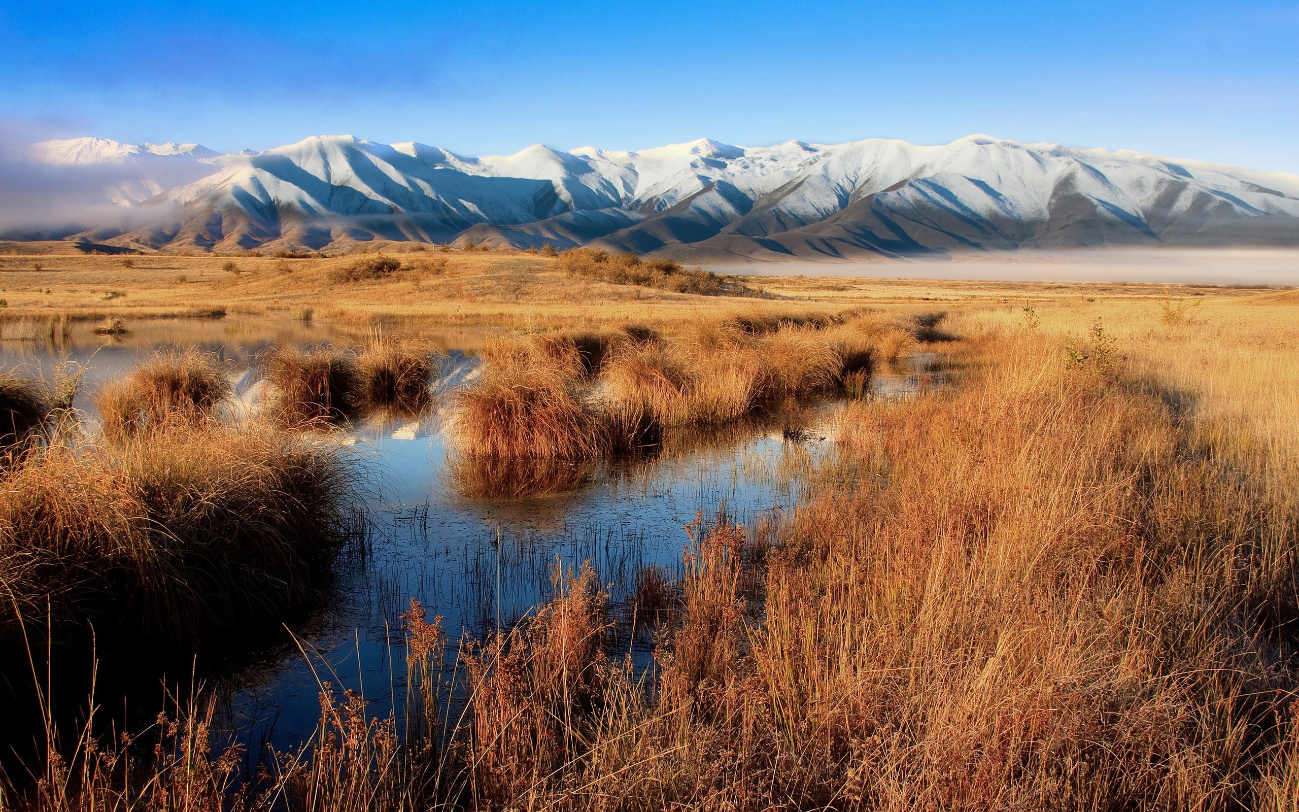Wallpaper, landscape, hill, lake, nature, reflection, winter, morning, national park, wilderness, tundra, plateau, steppe, autumn, mountain, dawn, grassland, plain, 2560x1600 px, prairie, loch, habitat, natural environment, atmospheric phenomenon