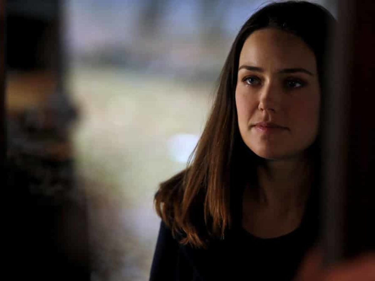 The Blacklist: Megan Boone Pledges No More Assault Rifles for Liz Keen