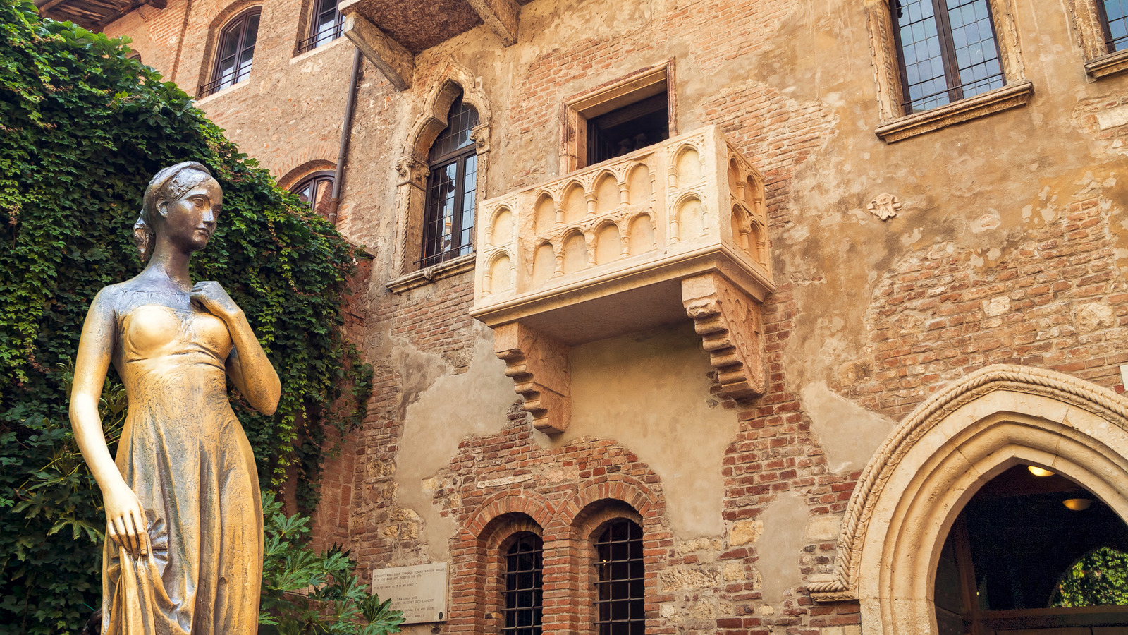What Is A Juliet Balcony?