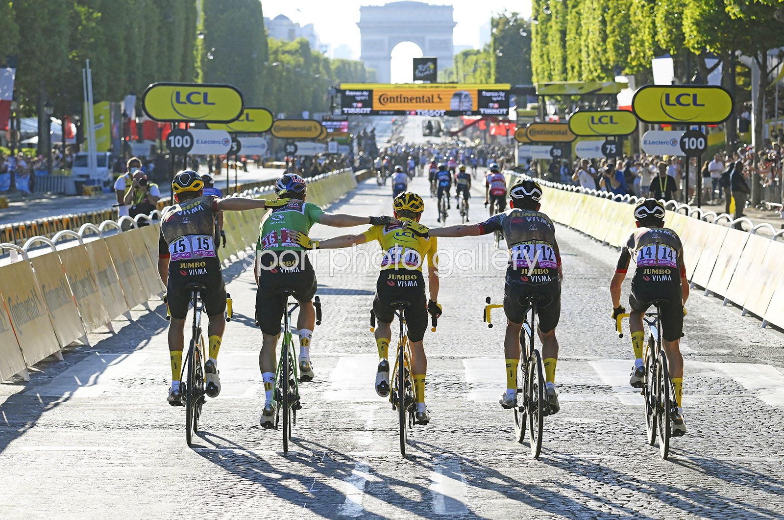 Jumbo Visma Winning Team ride to victory in Paris Tour 2022 Image