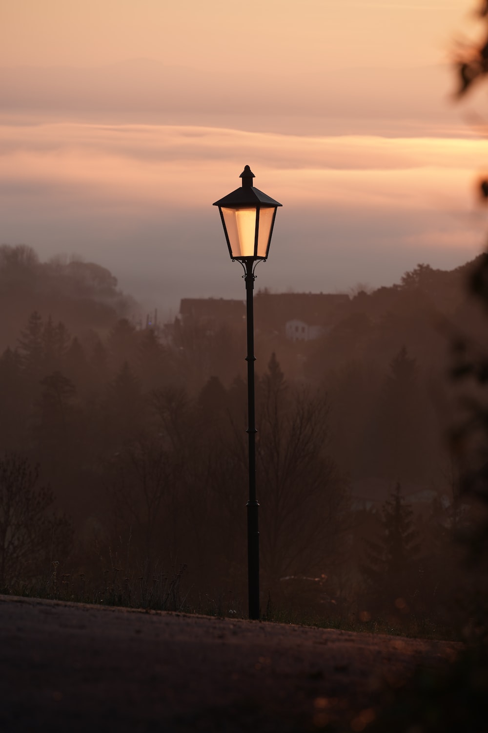 Street Lamp In The Fog Wallpapers - Wallpaper Cave