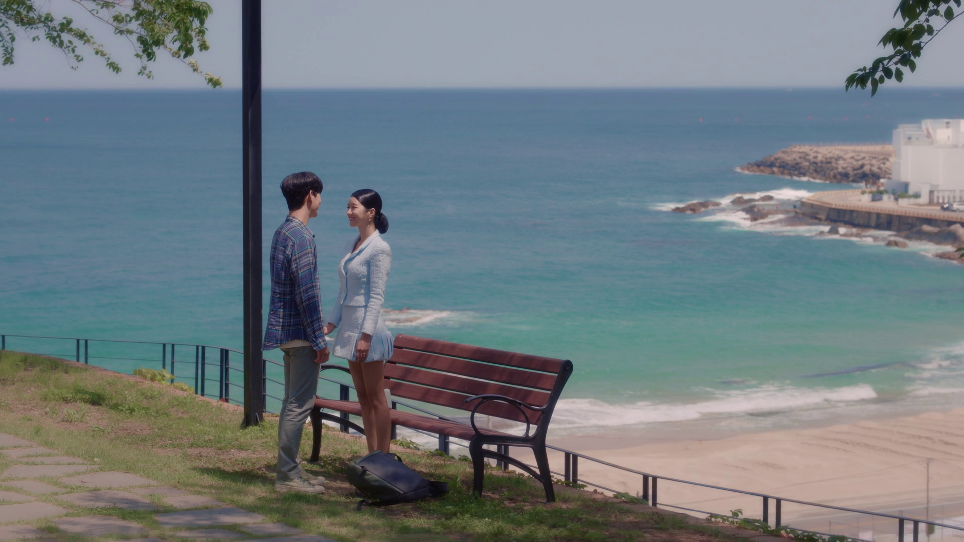 K Drama Couple In Paradise