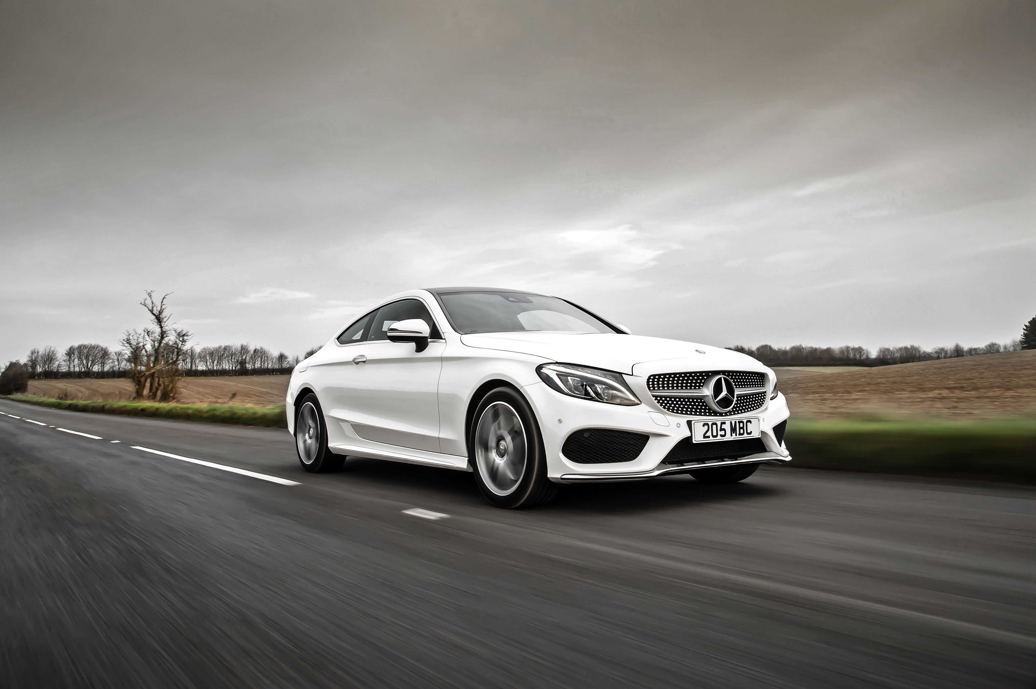 Mercedes Benz E Class Wallpaper, HD Mercedes Benz E Class Background, Free Image Download