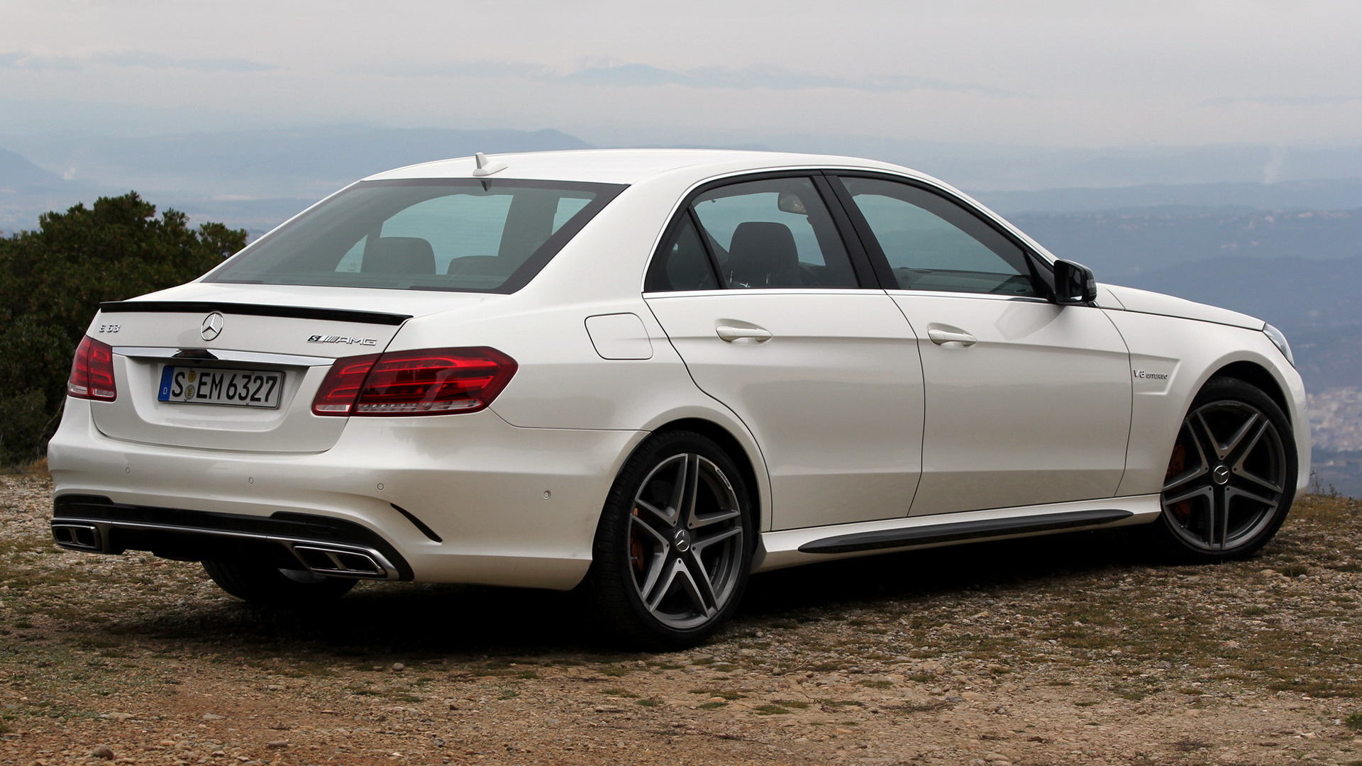 Mercedes Benz E 63 AMG S Model And HD Image