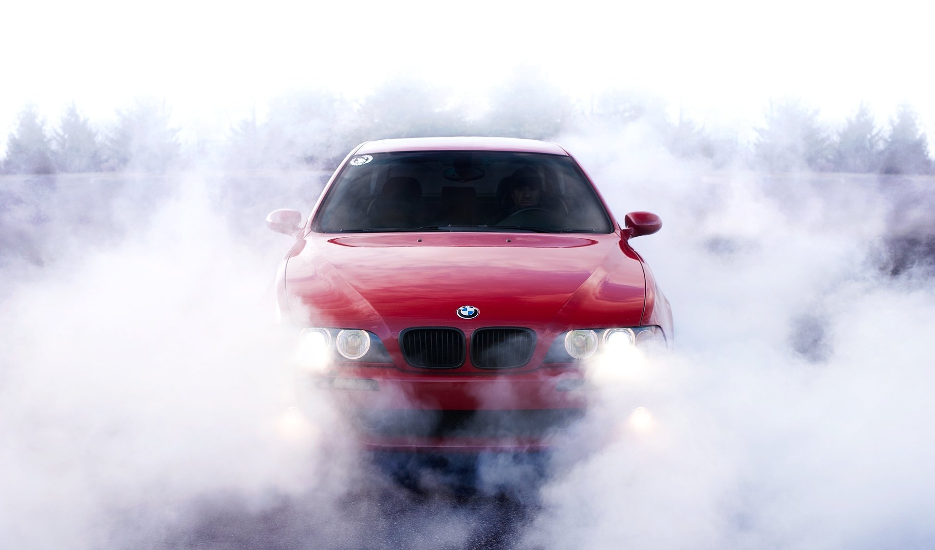 Red daring bmw imola red in smoke