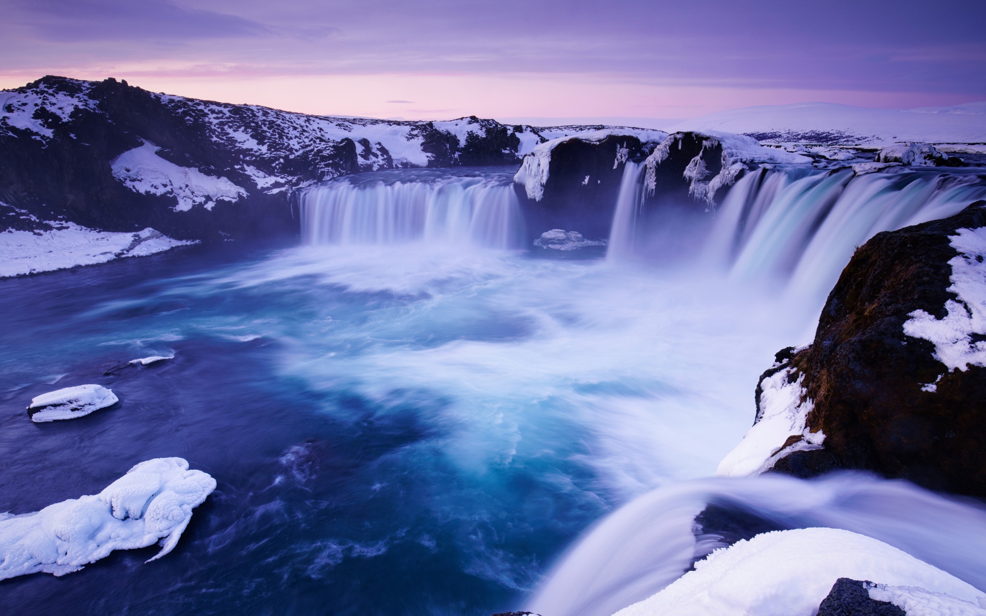 Winter Waterfall Godafoss, Iceland Desktop wallpaper 1920x1200