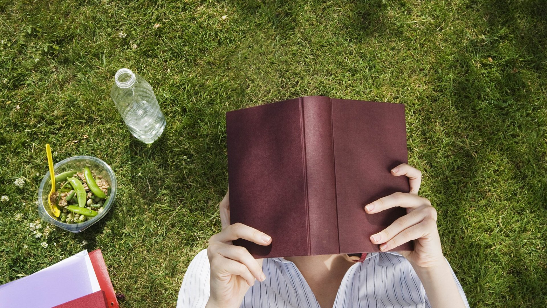 Want to Get Ahead? 10 Things to Do During Your Lunch Break