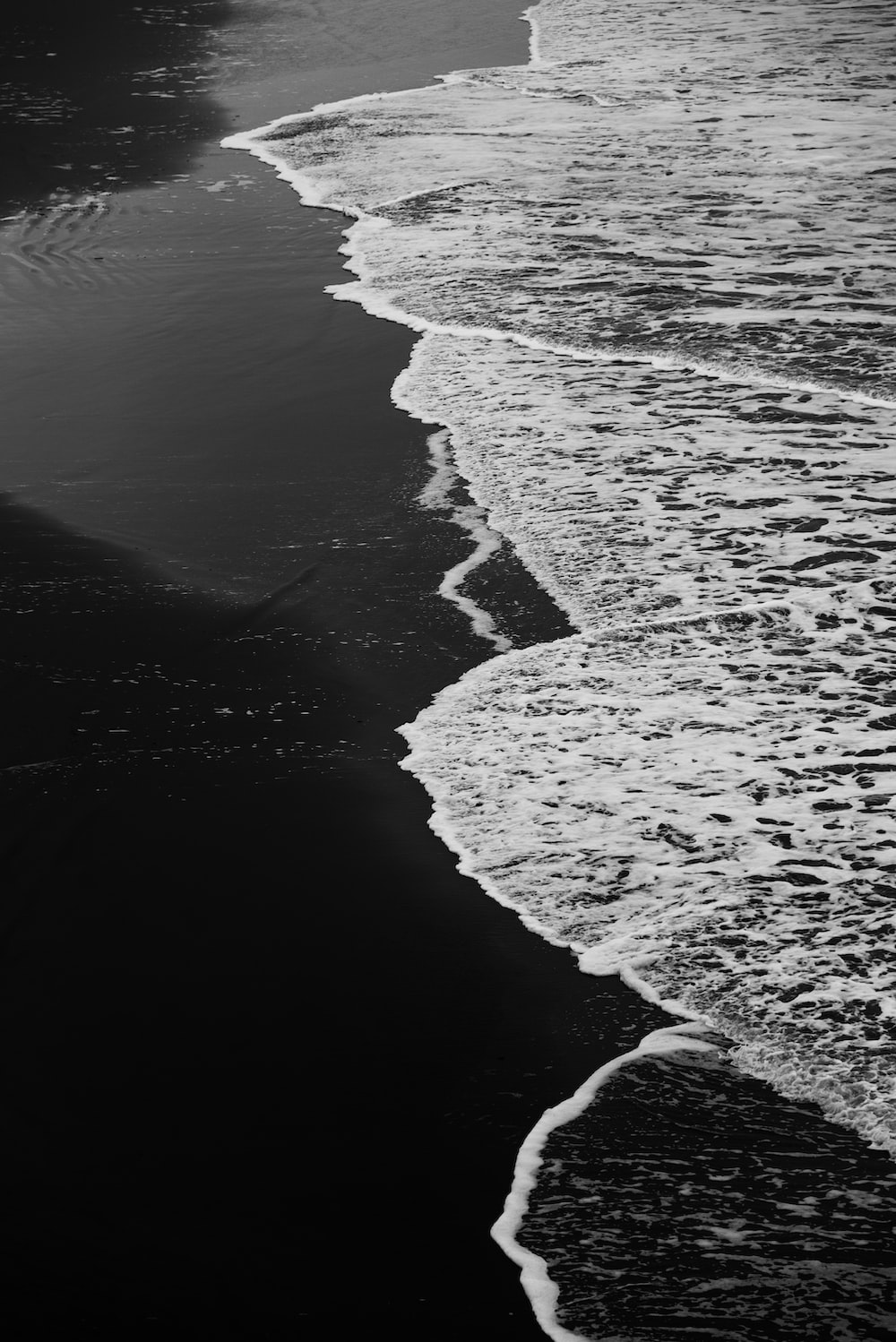 Black And White Waves Picture. Download Free Image