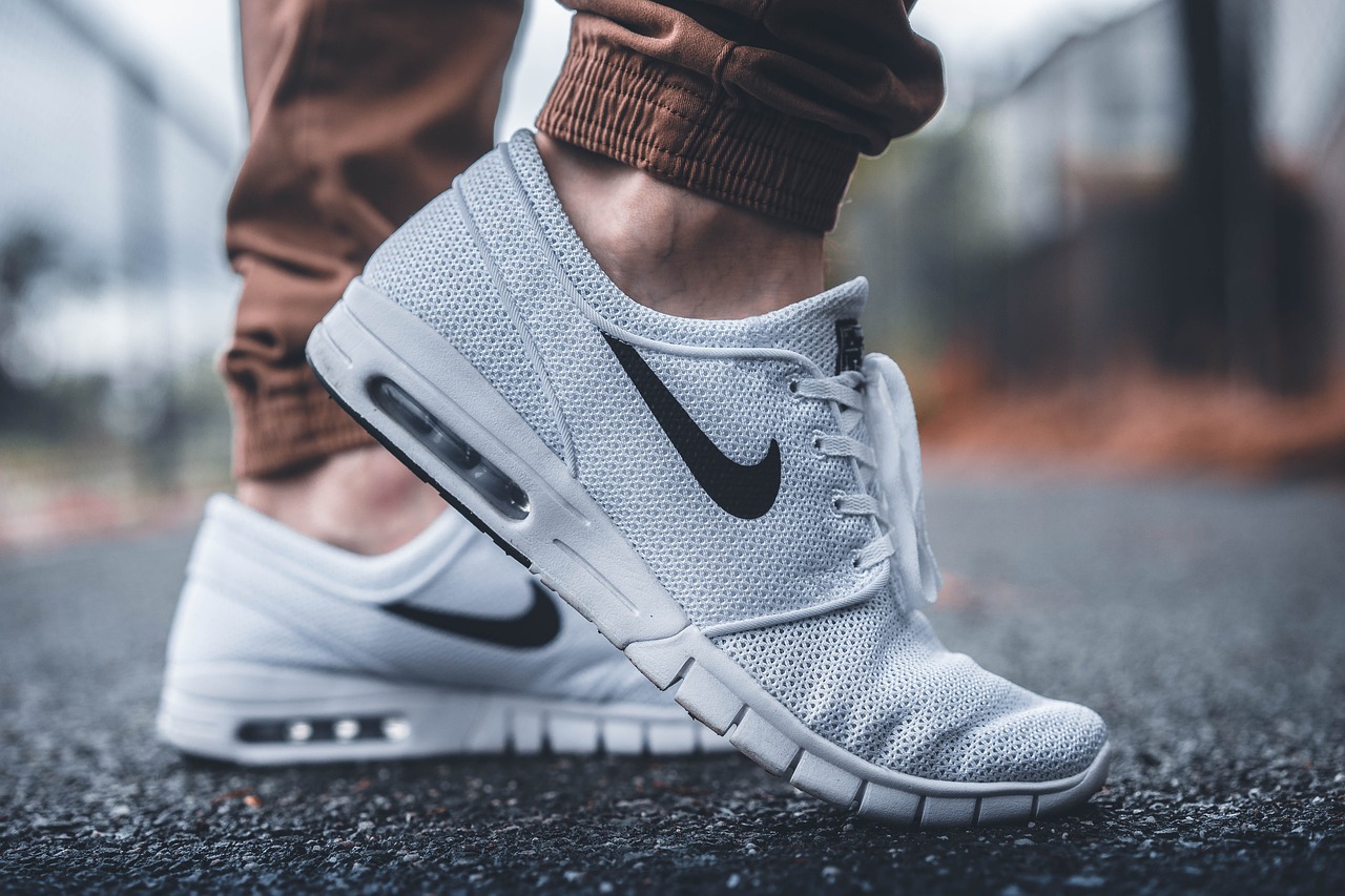 Free Nike & Shoes Image