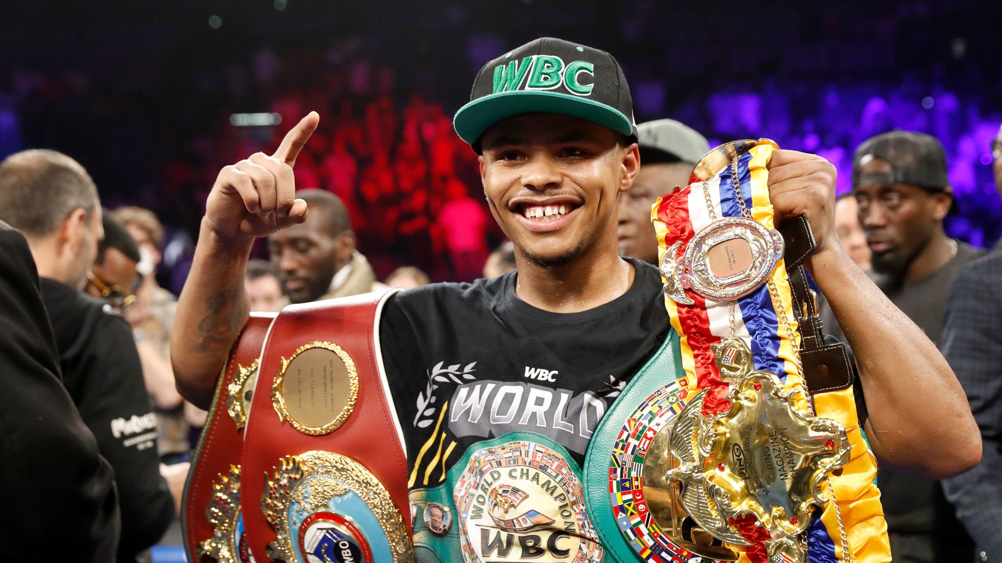 Shakur Stevenson hands Oscar Valdez first loss of his career in Las Vegas in unanimous decision