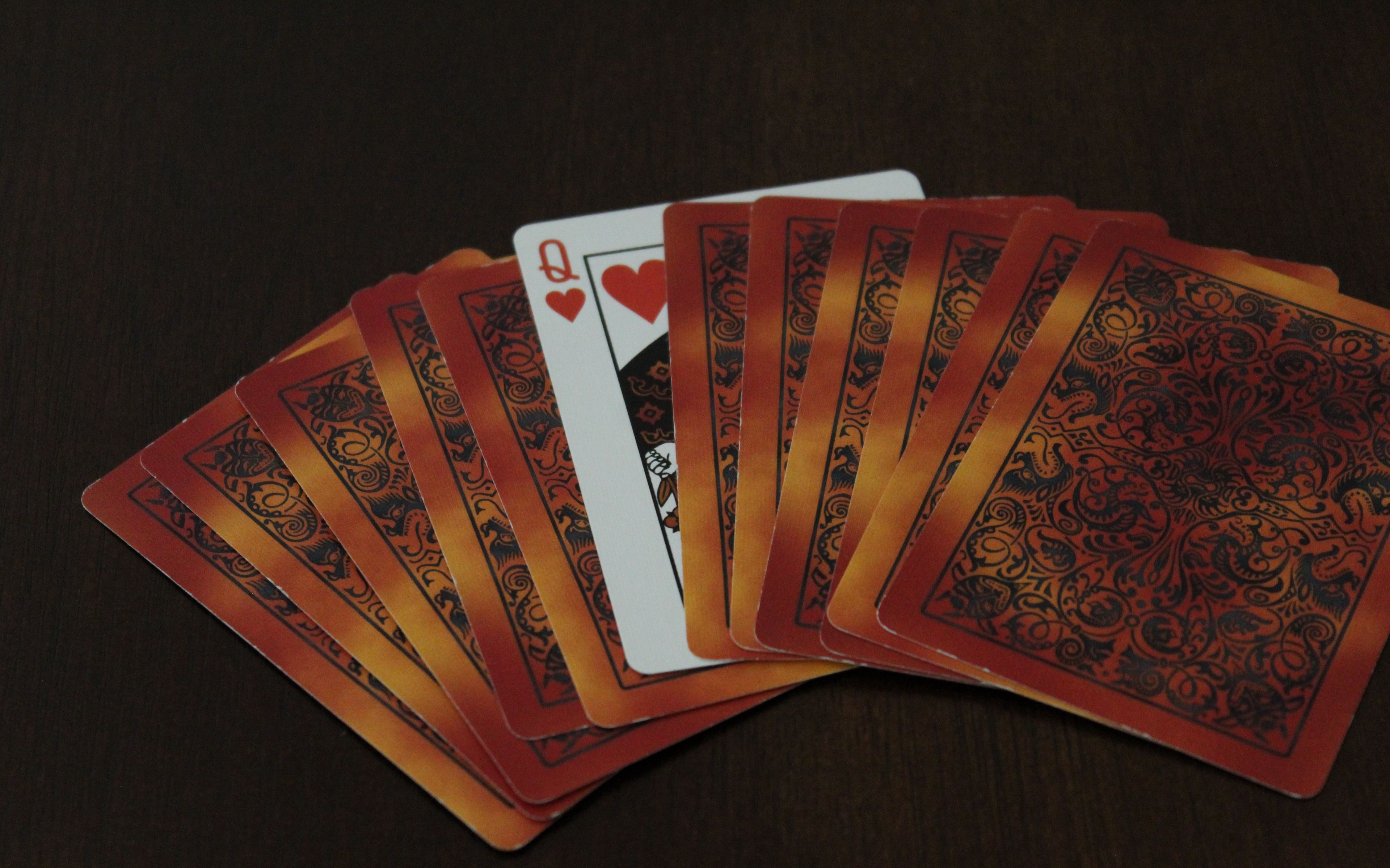 Download wallpaper 3840x2400 queen, playing cards, cards, game 4k ultra HD 16:10 HD background