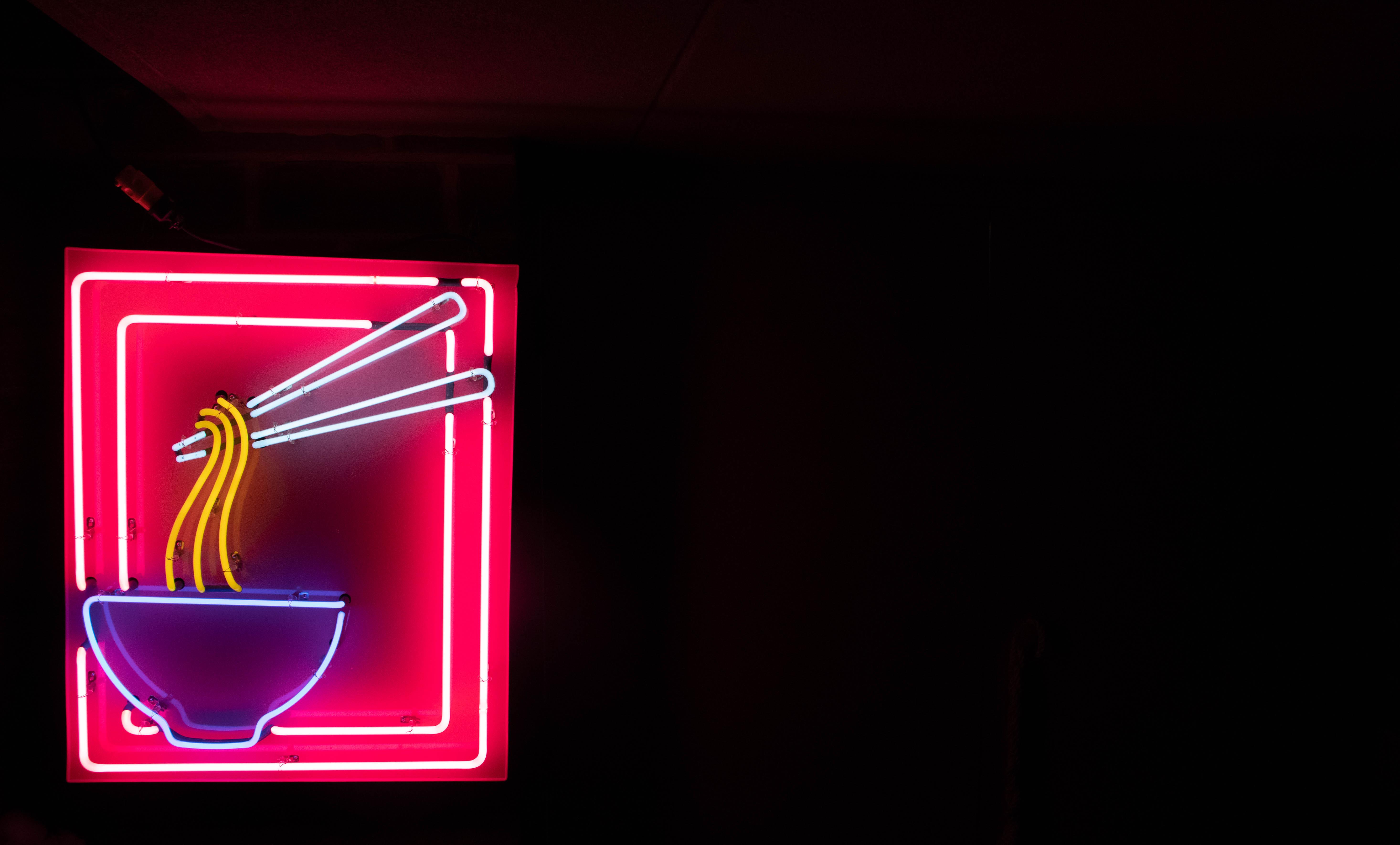 Took a picture of a neon ramen sign if anybody wants it