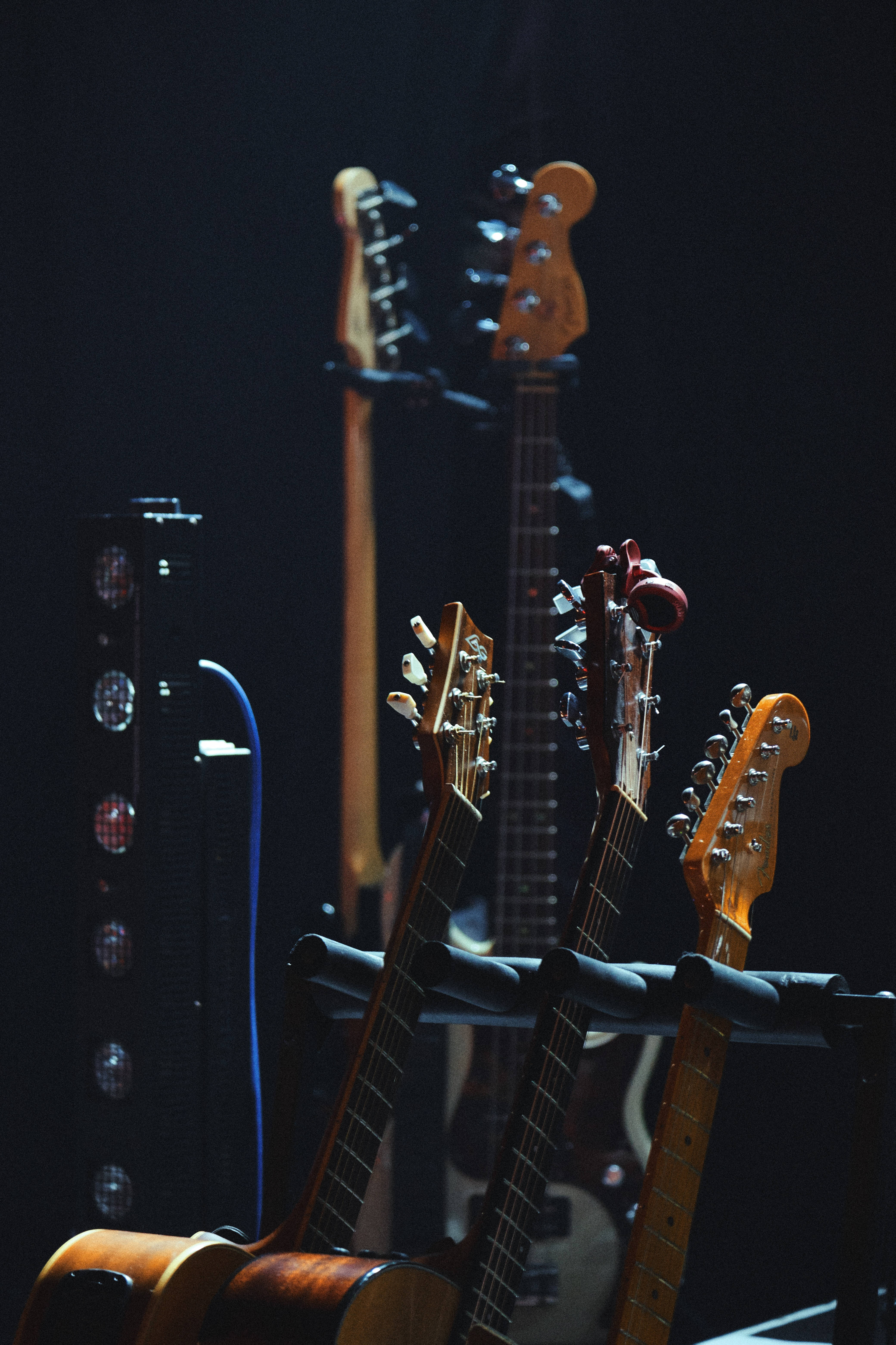 Download Multi Guitar Rack Stand Wallpaper