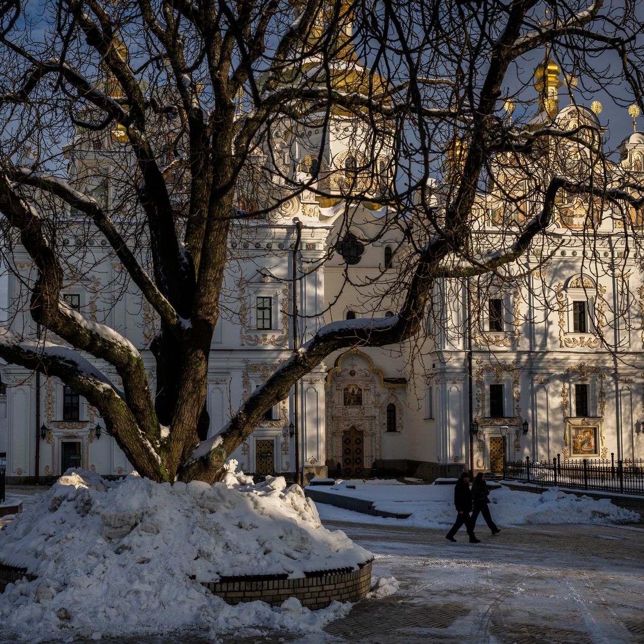 Ukraine Clamps Down on Orthodox Church Linked to Moscow
