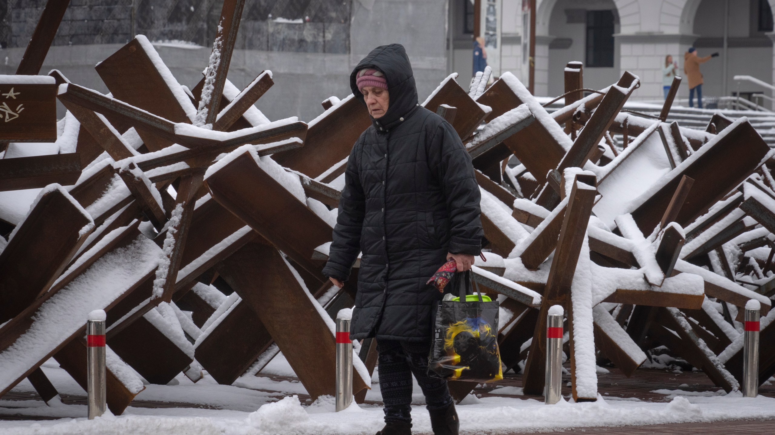 Donors pledge millions to get Ukraine through winter, bombs