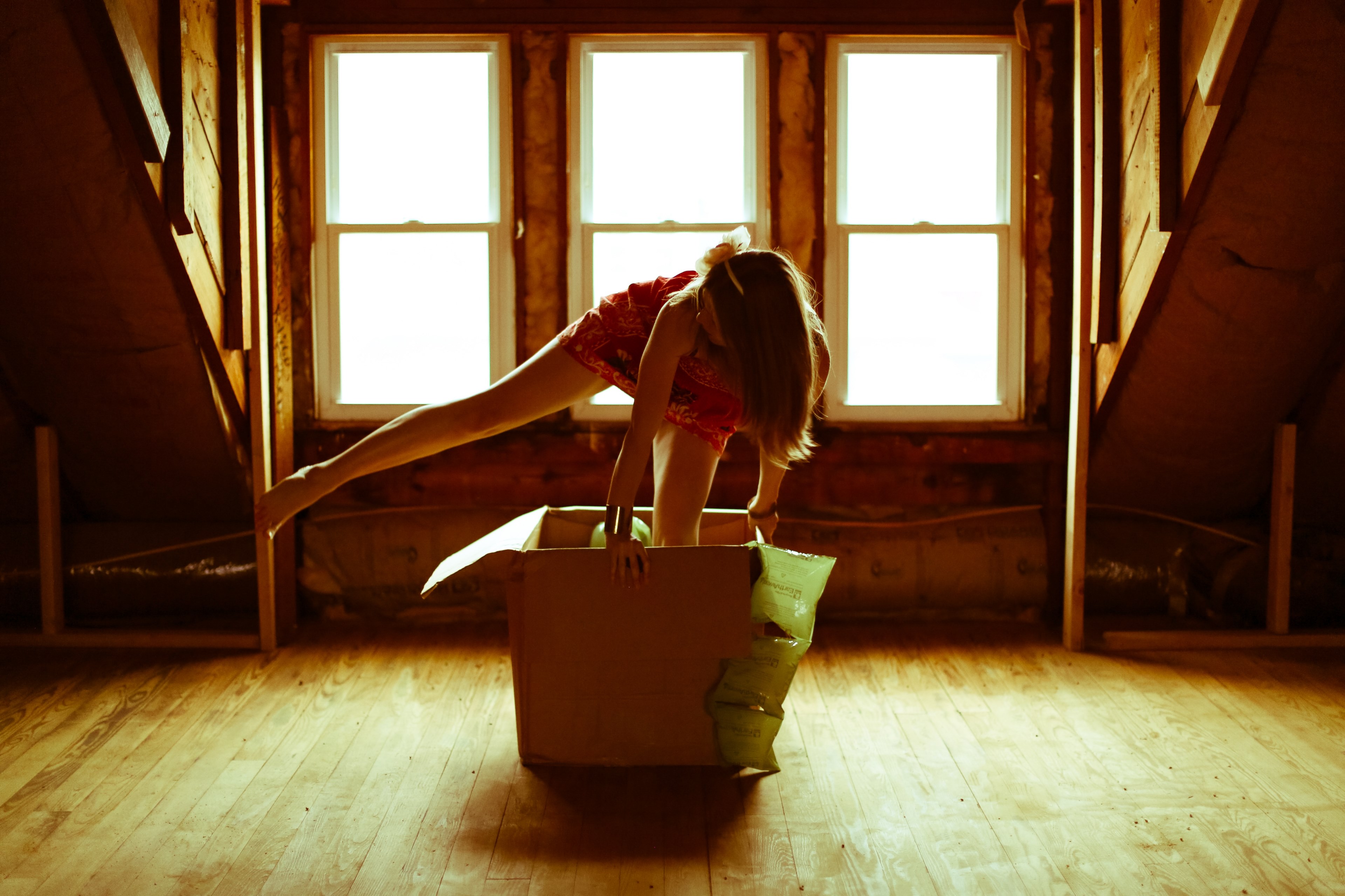 Wallpaper / creative exporation 4k wallpaper free download