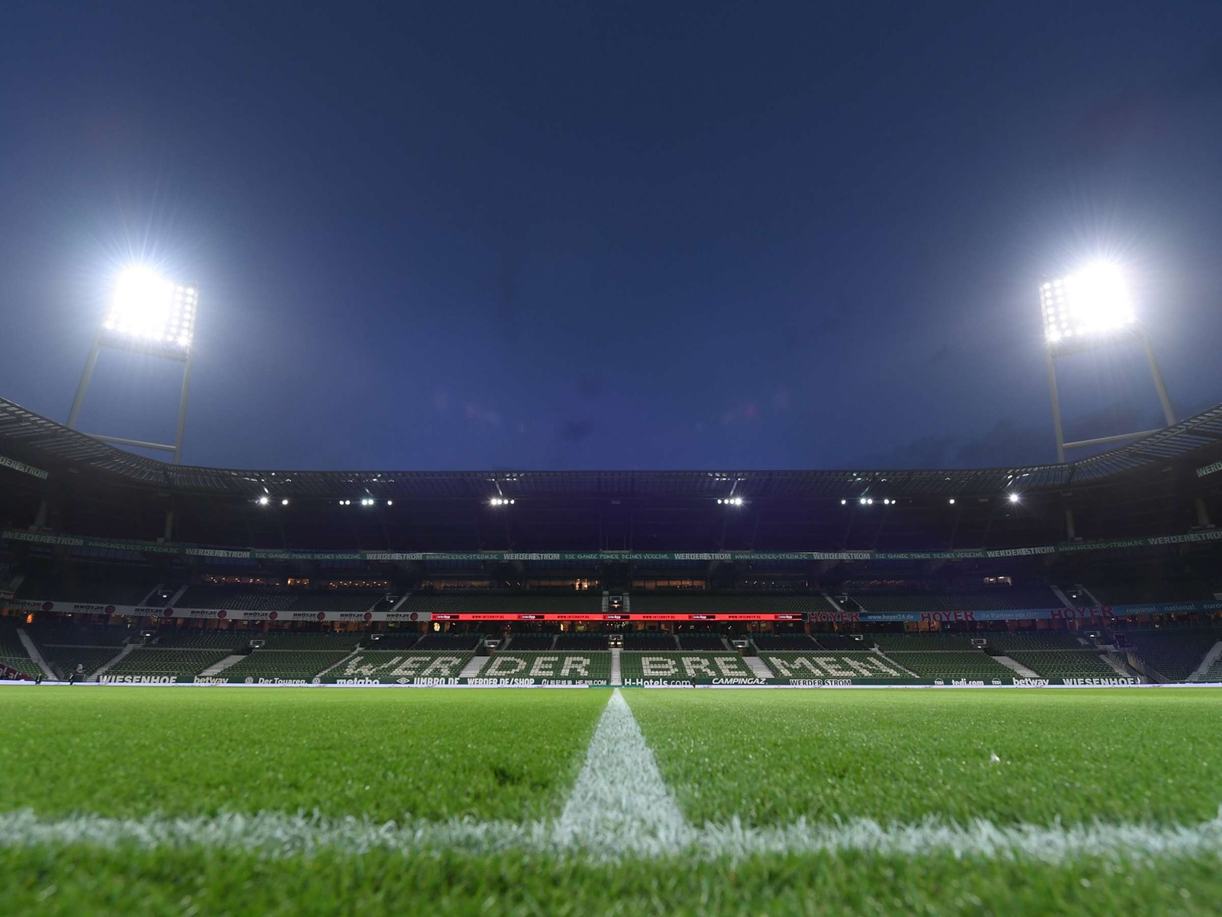 Werder Bremen verkauft Namen des Weserstadion: Welche Vereine kassieren mehr für Stadionnamen?