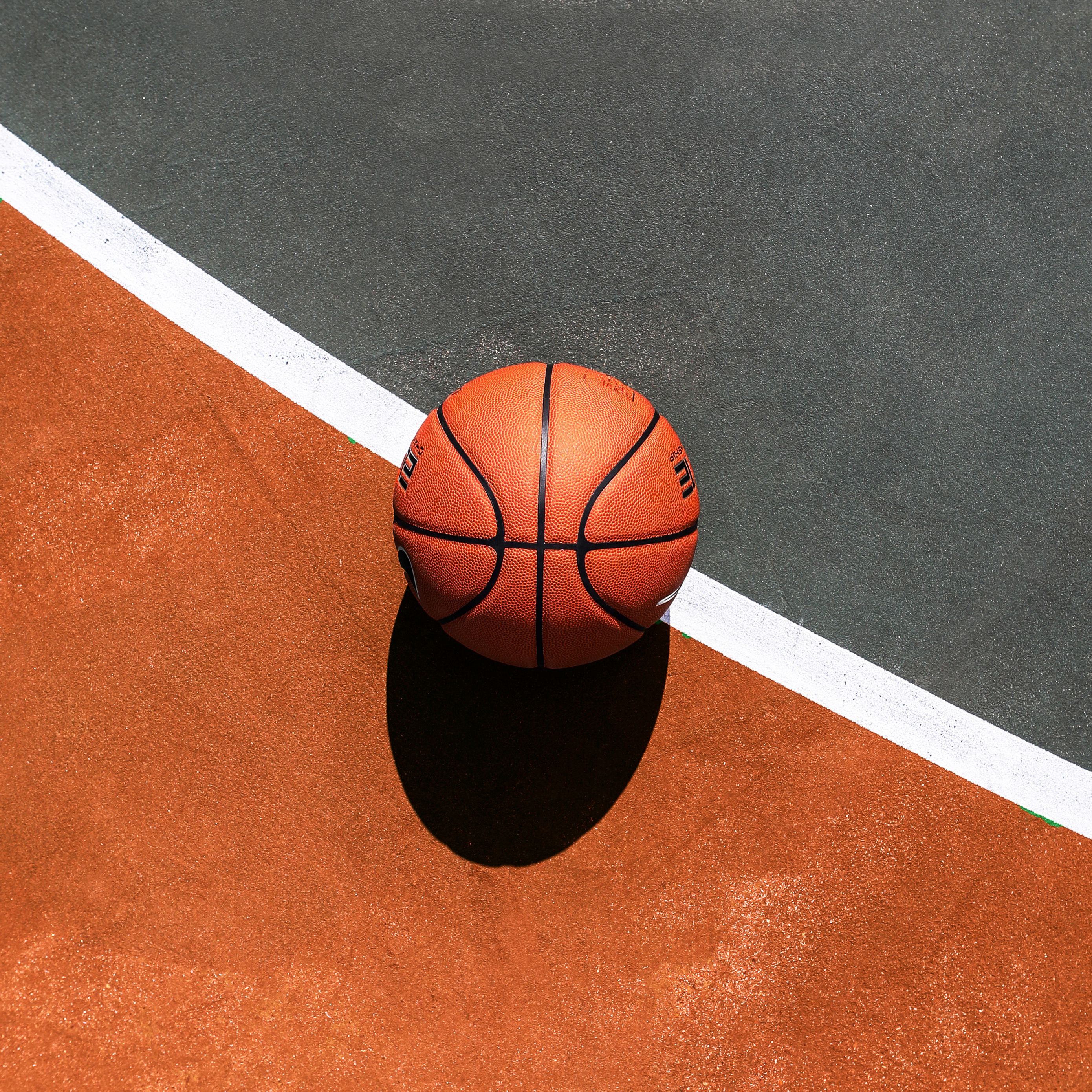 Download wallpaper 2780x2780 basketball, ball, basketball court ipad air, ipad air 2, ipad 3, ipad 4, ipad mini 2, ipad mini 3, ipad mini 4, ipad pro 9.7 for parallax HD background