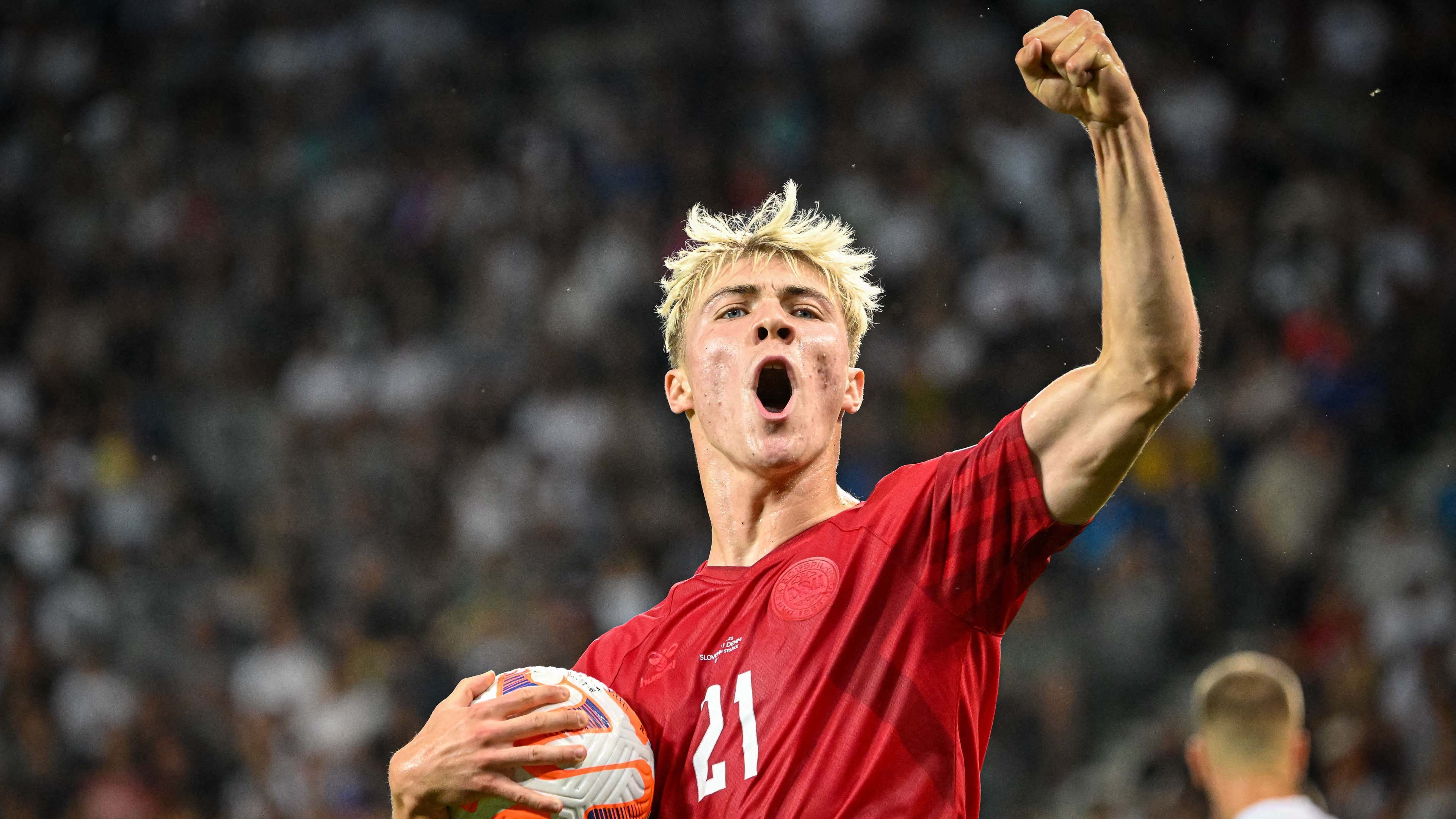 Six reasons why Rasmus Hojlund is the perfect striker for Man Utd Brighton could be his first victim. Goal.com US