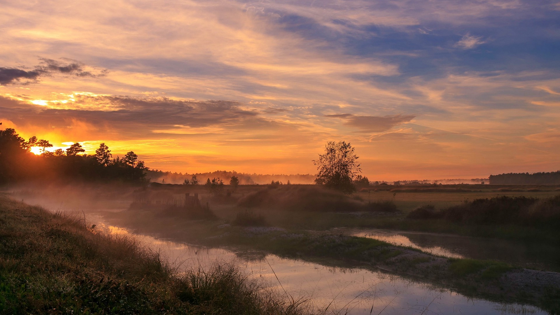 Wallpaper, sunlight, landscape, sunset, hill, nature, reflection, field, sunrise, evening, mist, river, Sun, horizon, dusk, cloud, tree, autumn, dawn, plain, 1920x1080 px, prairie, rural area, natural environment, atmospheric phenomenon, afterglow, red