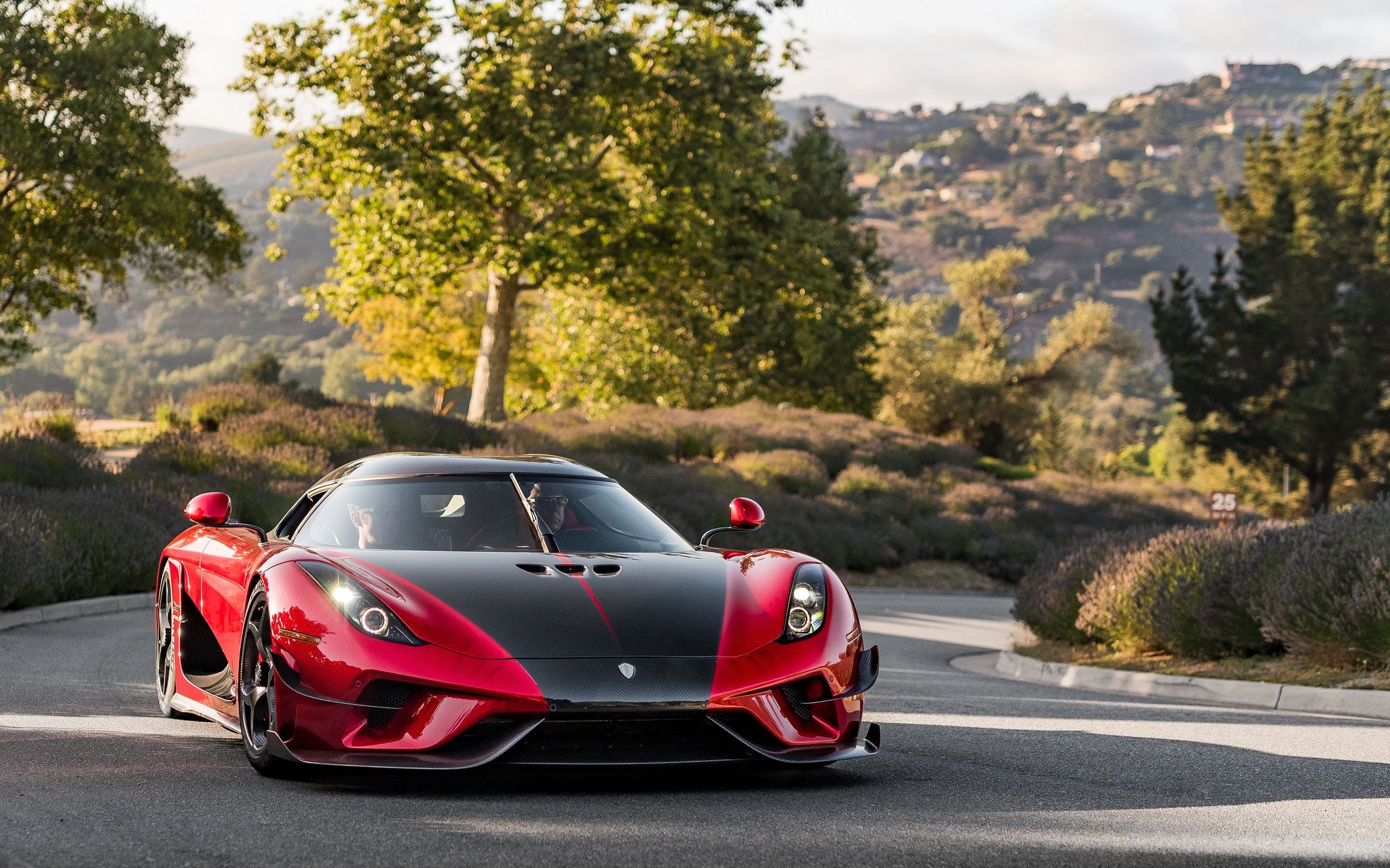Koenigsegg, Reviews, Models & More