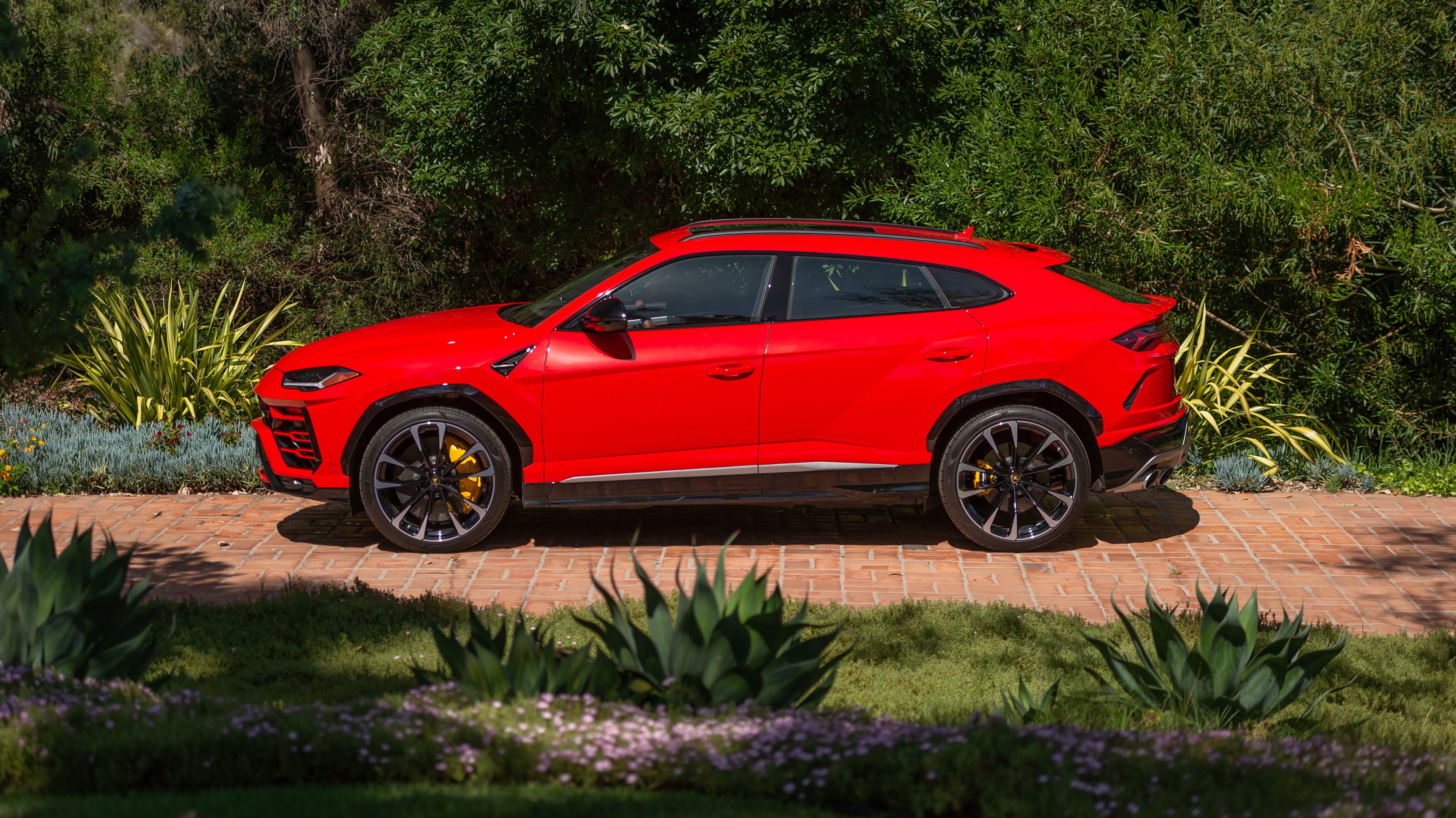 Red Lamborghini Urus Car Side View Desktop wallpaper 1920x1080