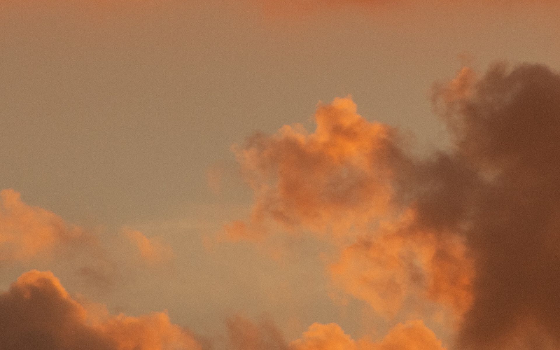 Download wallpaper 1920x1200 clouds, sky, sunset, beautiful, orange widescreen 16:10 HD background