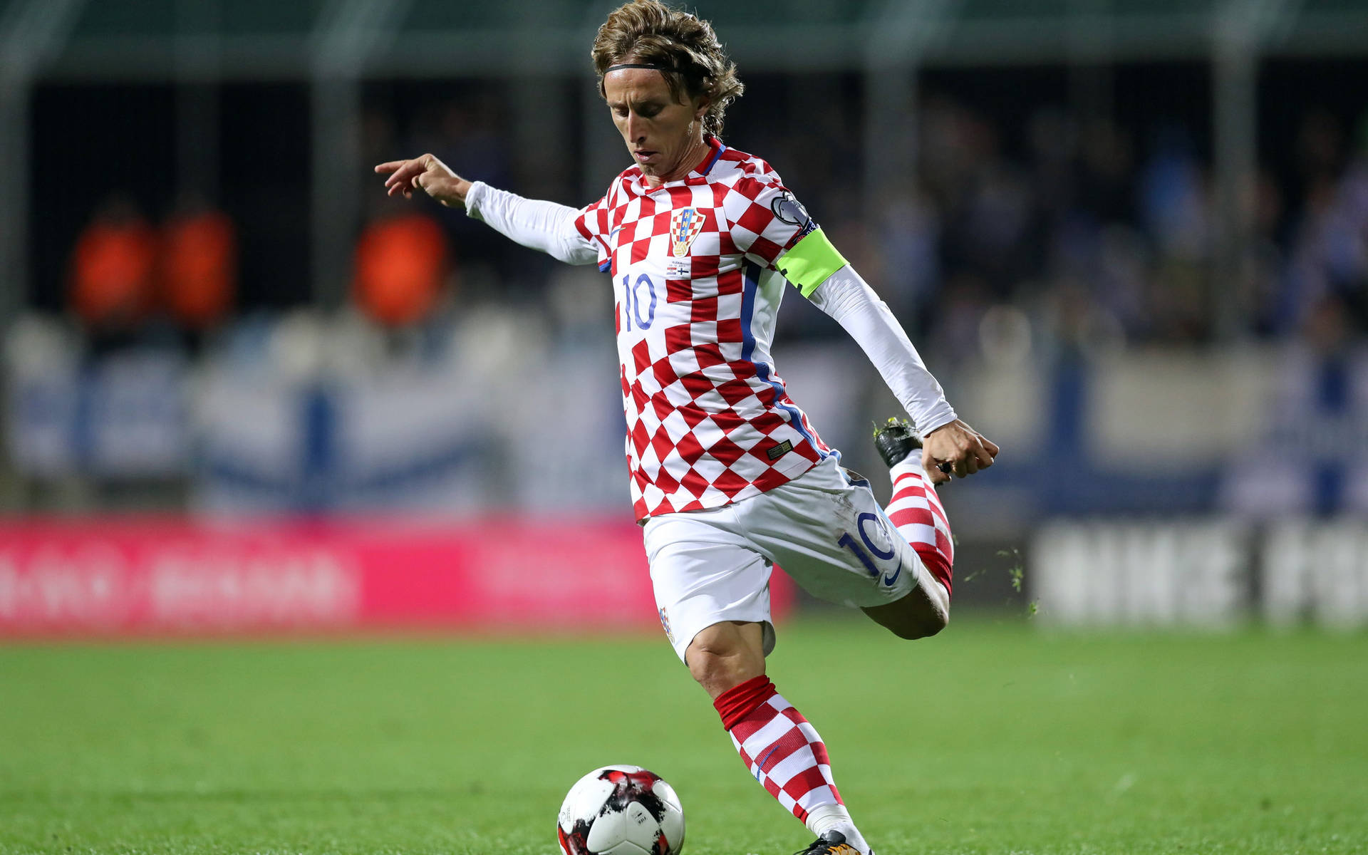 Download Croatia National Football Team Luka Modric Kicking Wallpaper
