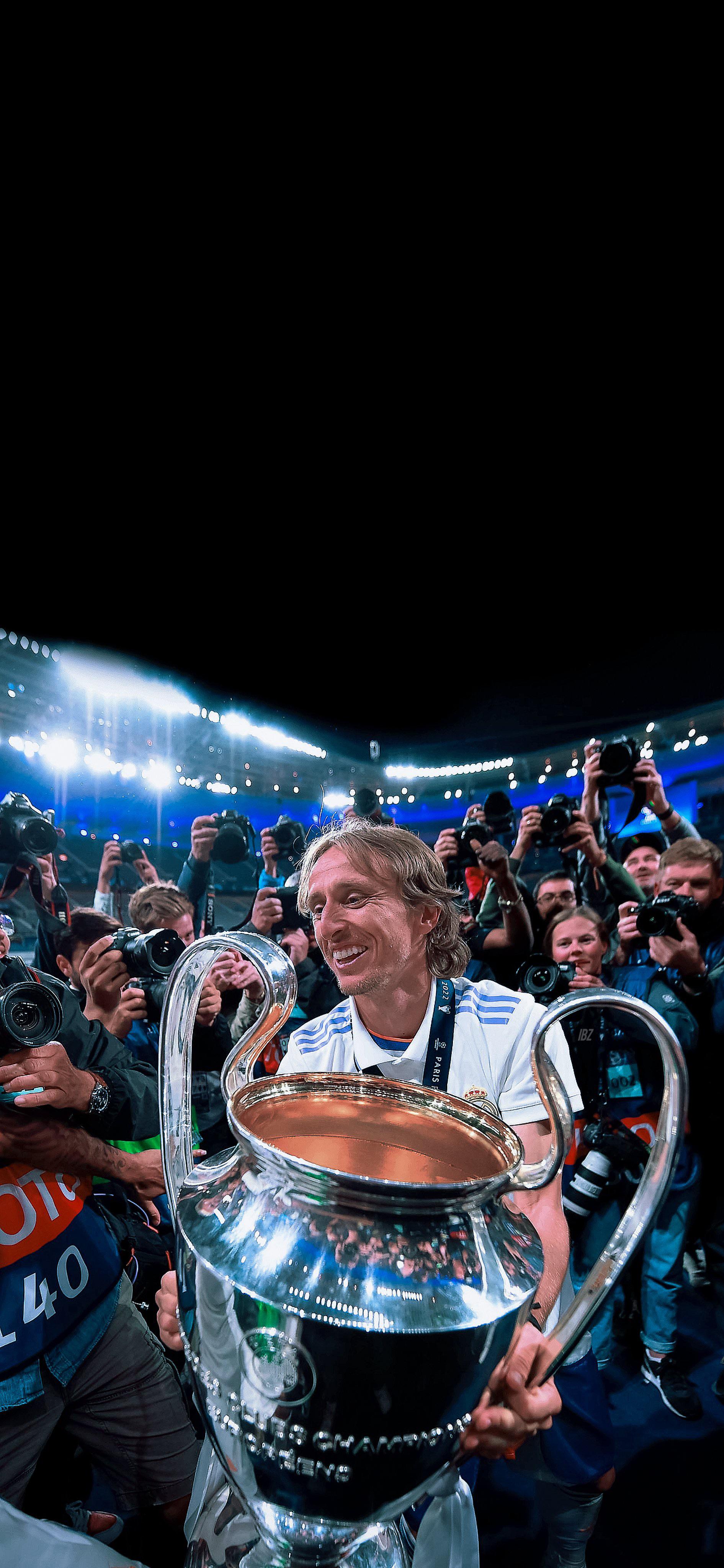 Wallpaper material Modric