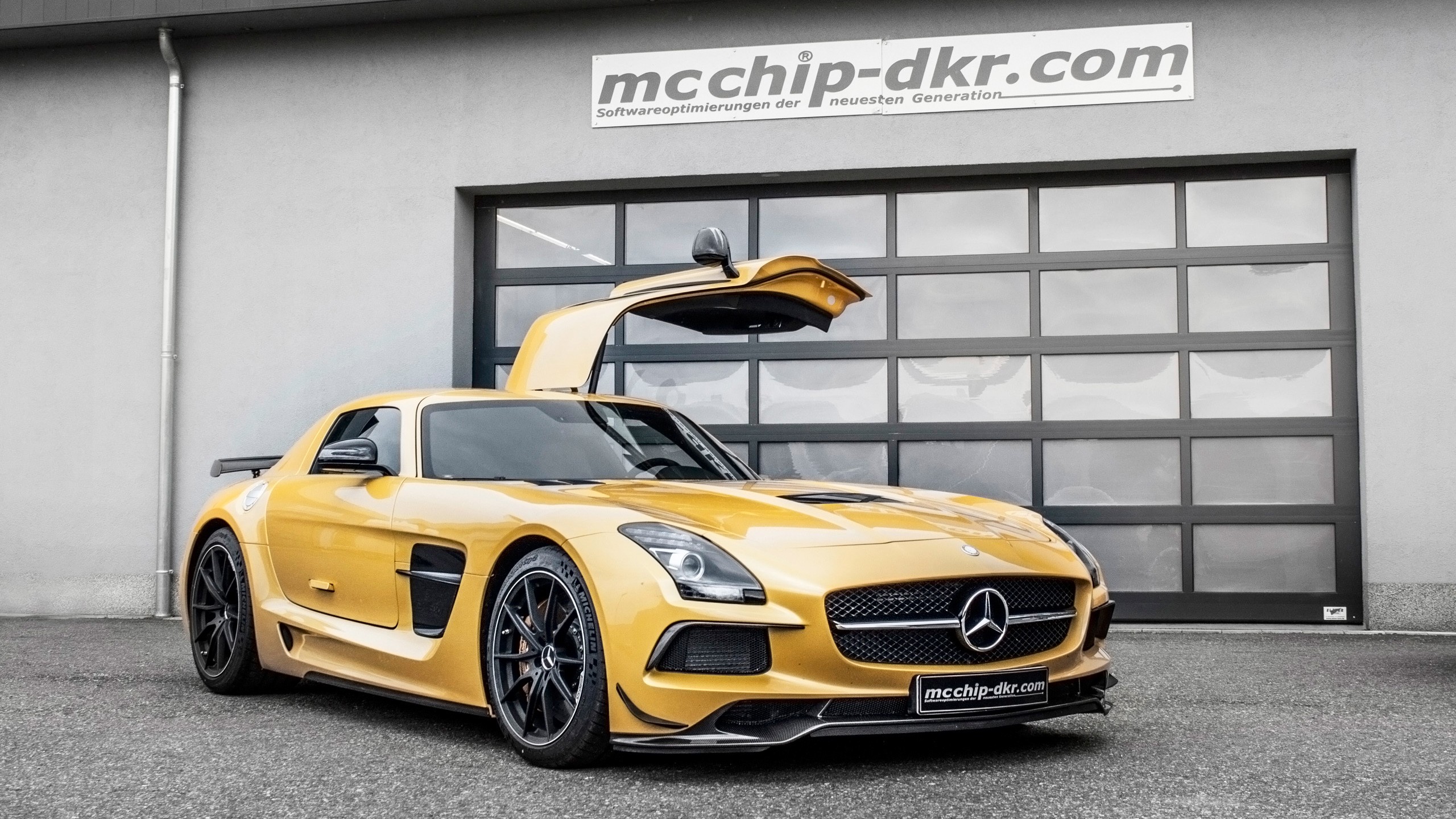 mcchip dkr Mercedes Benz SLS AMG Black Series Wallpaper Car Wallpaper
