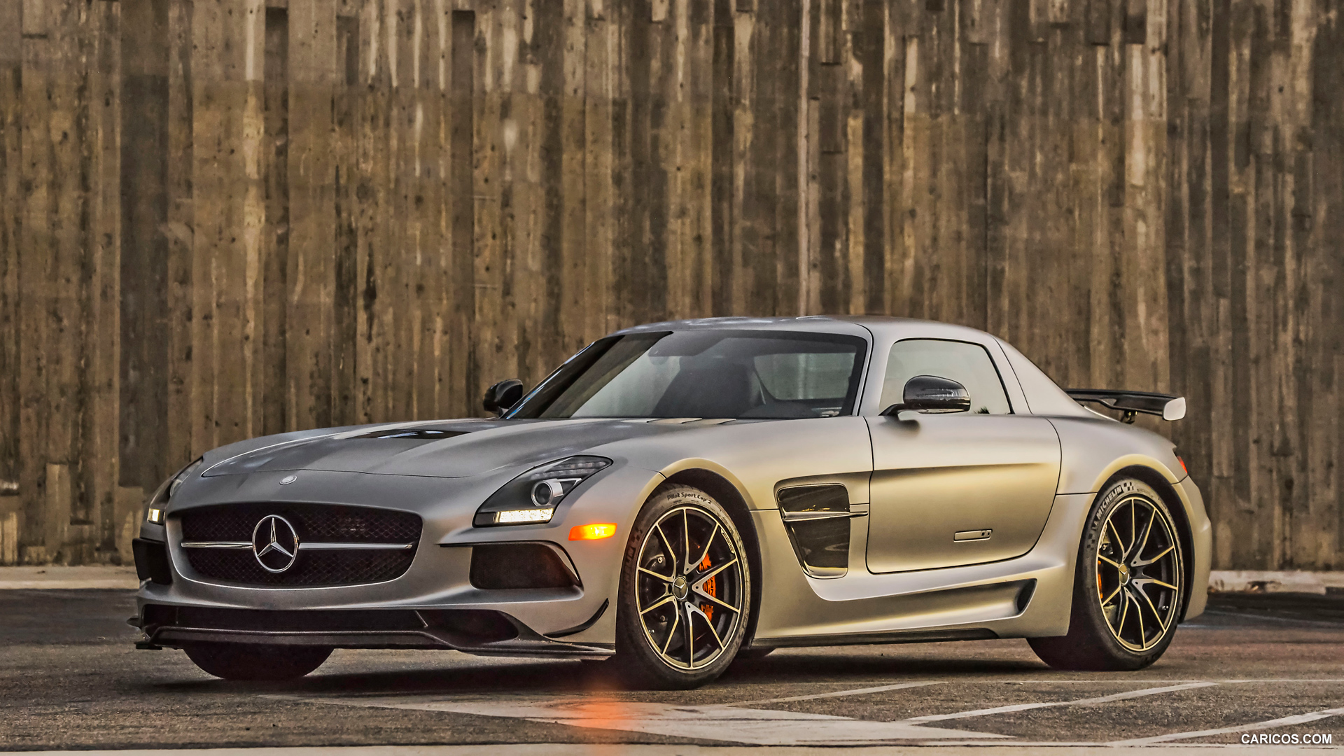 Mercedes Benz SLS AMG Coupe Black Series (US Version)