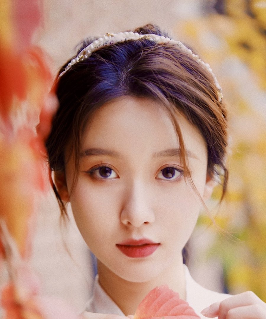 Wang Zi Xuan (王子璇)