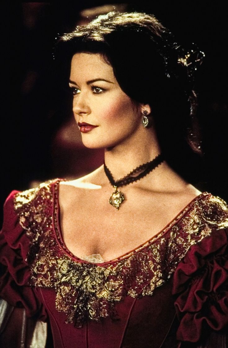 Catherine Zeta Jones In The Mask Of Zorro Dir. Martin Campbell. Catherine Zeta Jones, Cathrine Zeta Jones, The Mask Of Zorro