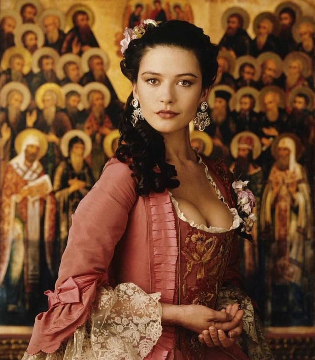 ECO GLAMAZINE: ECO ANGEL: Catherine Zeta Jones