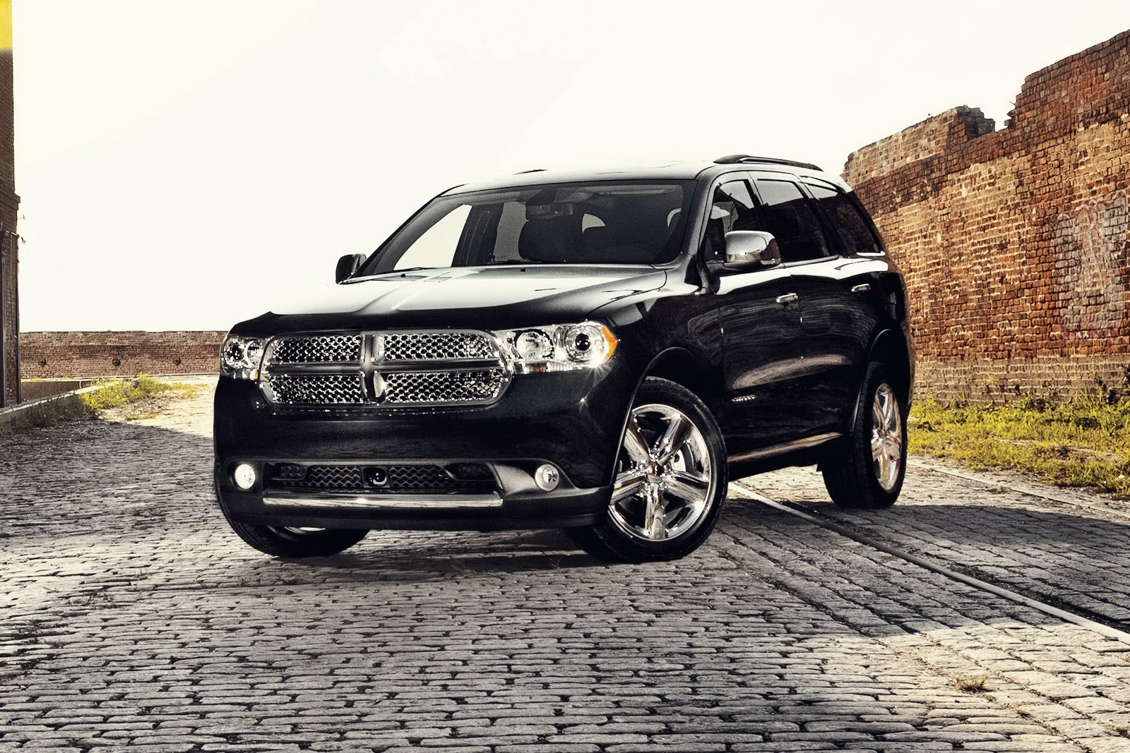 First Interior Photo of 2011 Dodge Durango SUV