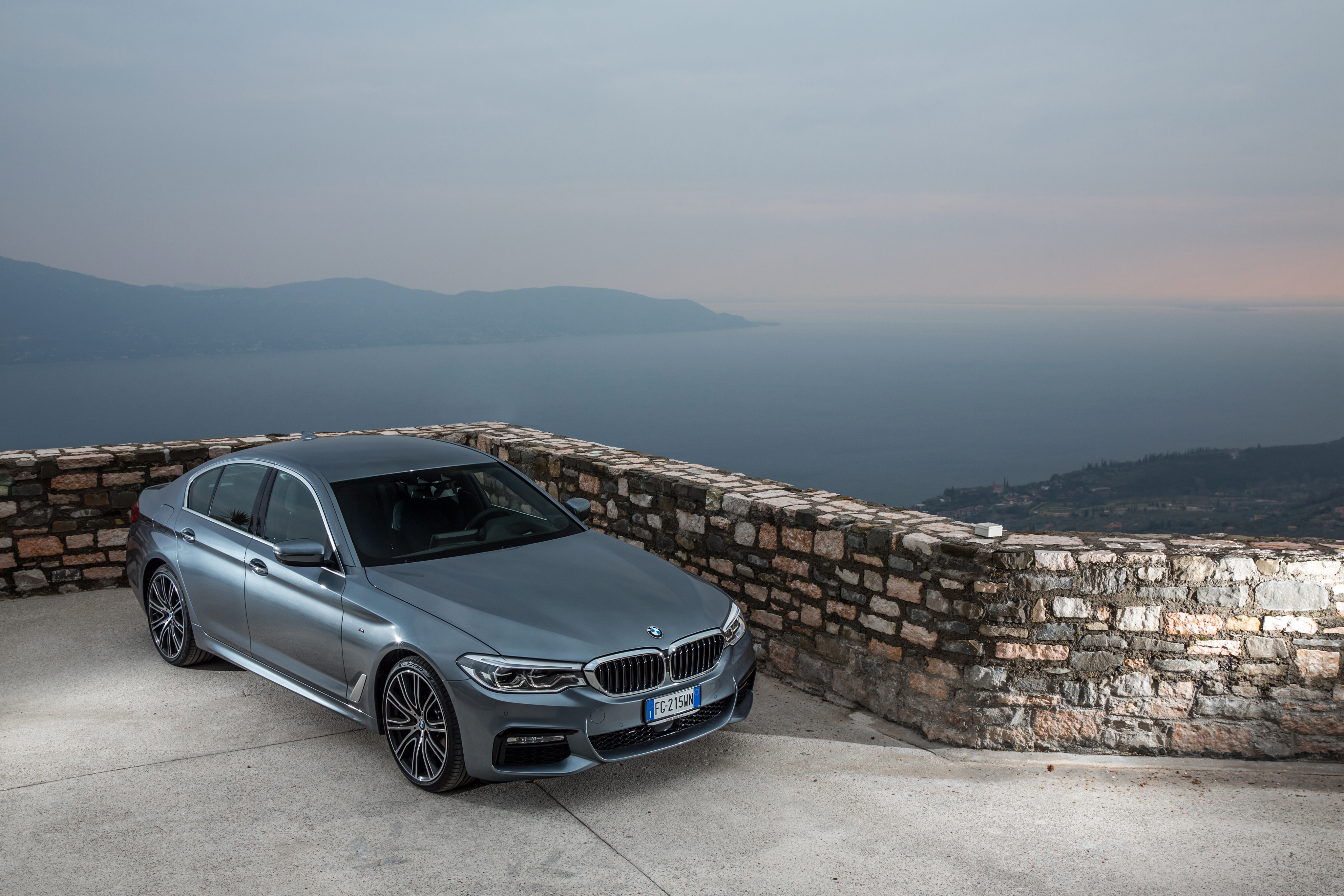 Vehicles BMW 5 Series 4k Ultra HD Wallpaper