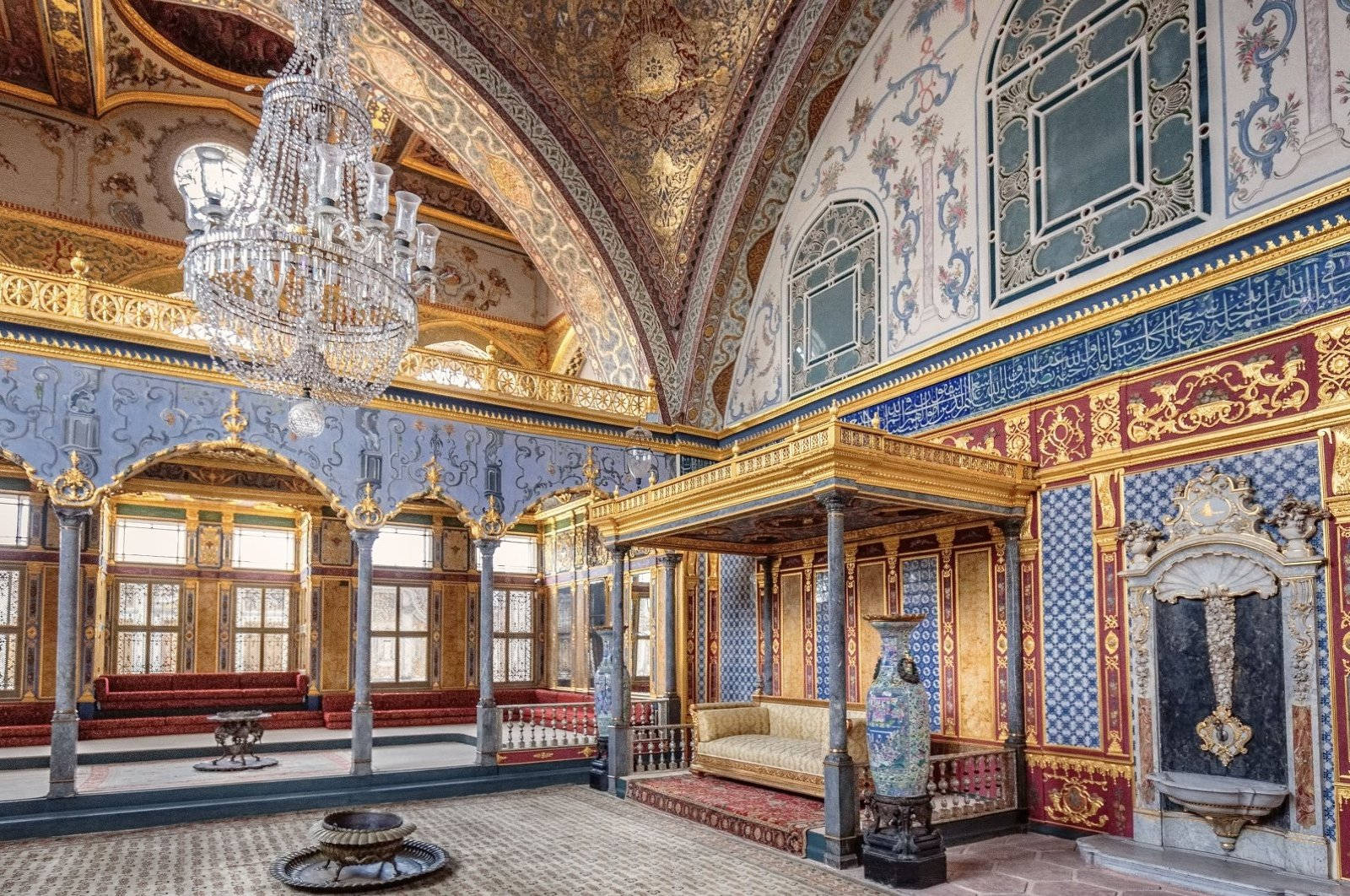 Download Istanbul's Topkapi Palace Wallpaper