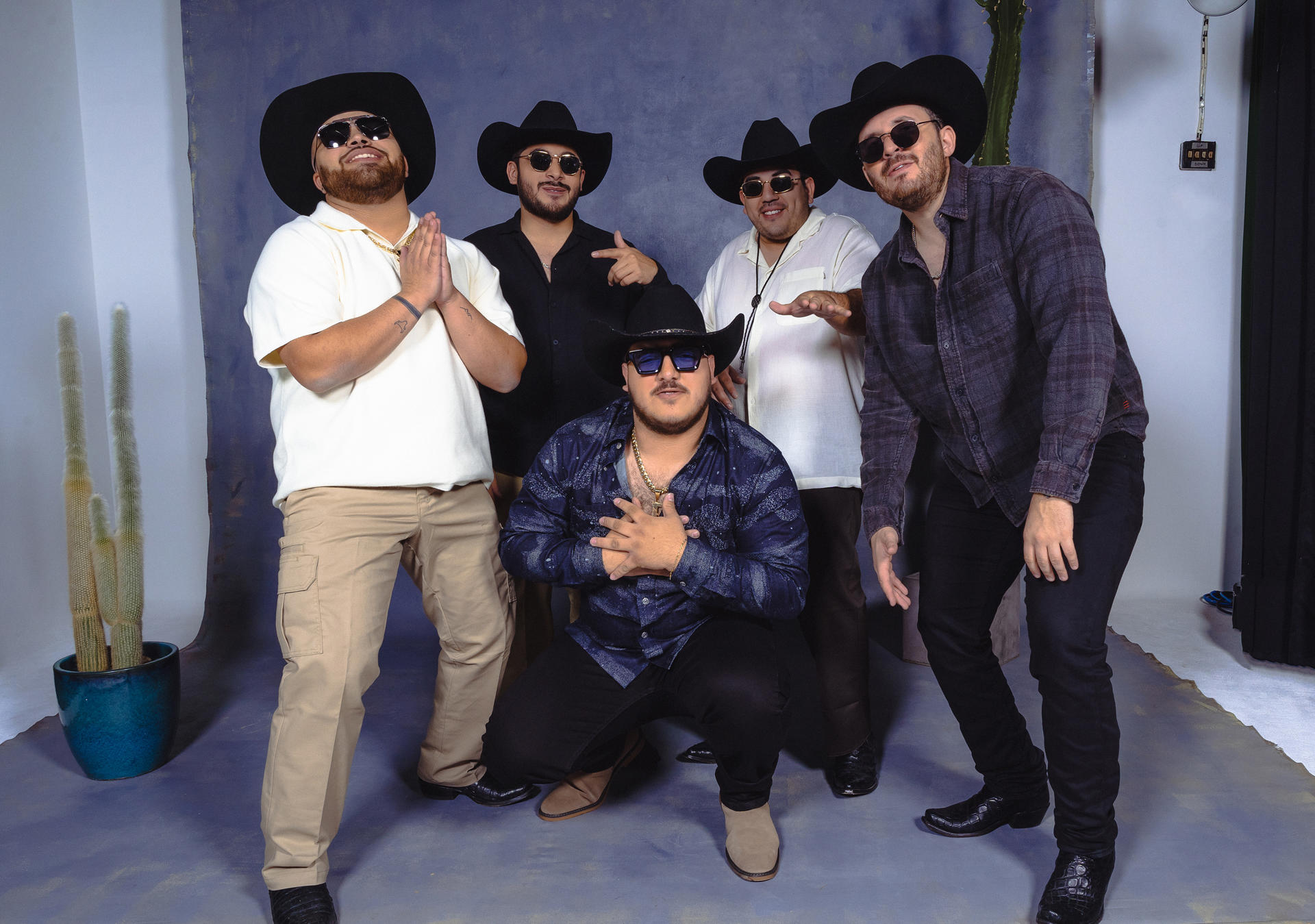 Grupo Frontera: Intentar grabar con Bad Bunny era echar una piedra al cielo