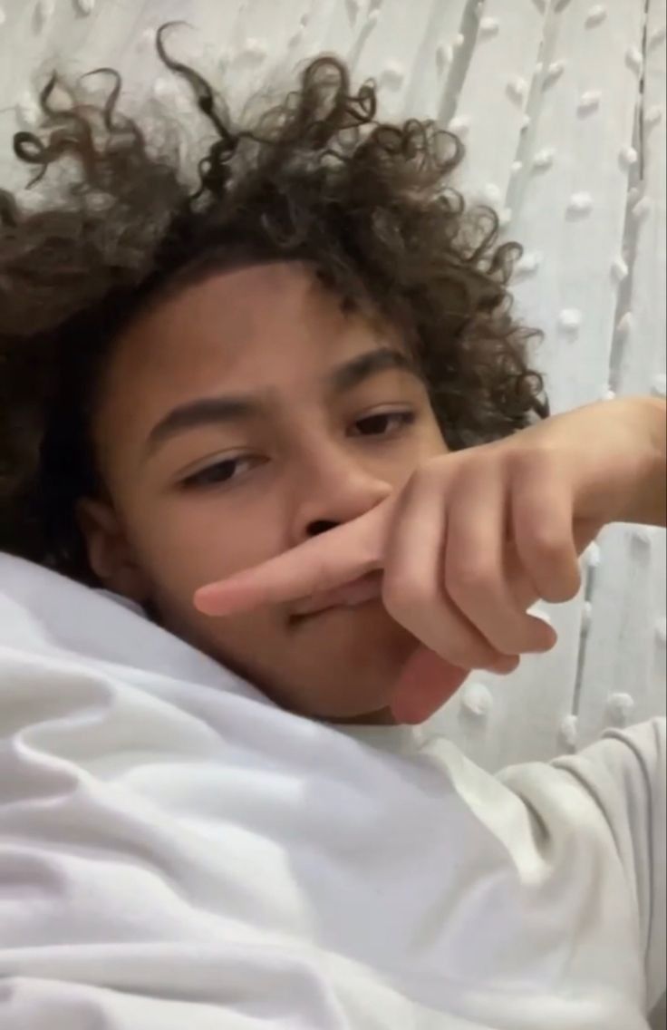 FOLLOW FOR MORE <3. Pretty selfies, Cute rappers, Rappers