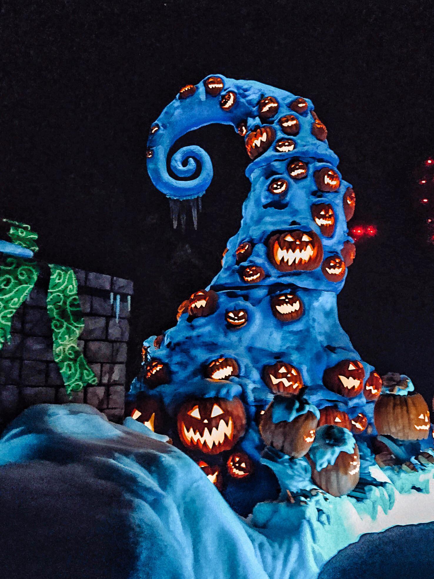 What's this? ( Just my contribution to the Disney Halloween pics)