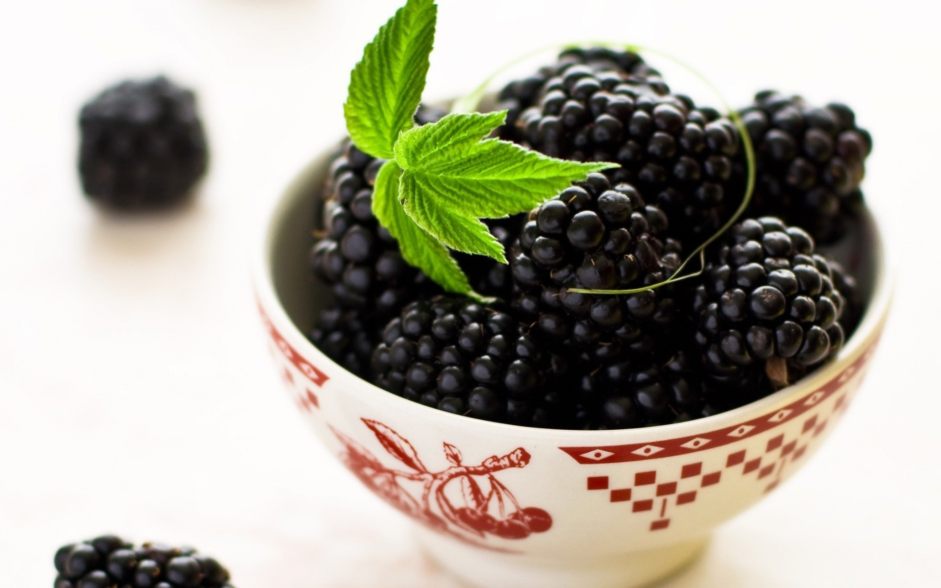 Wallpaper, leaves, food, fruit, breakfast, plant, berry, bowl, blackberry, produce, frutti di bosco 1920x1200