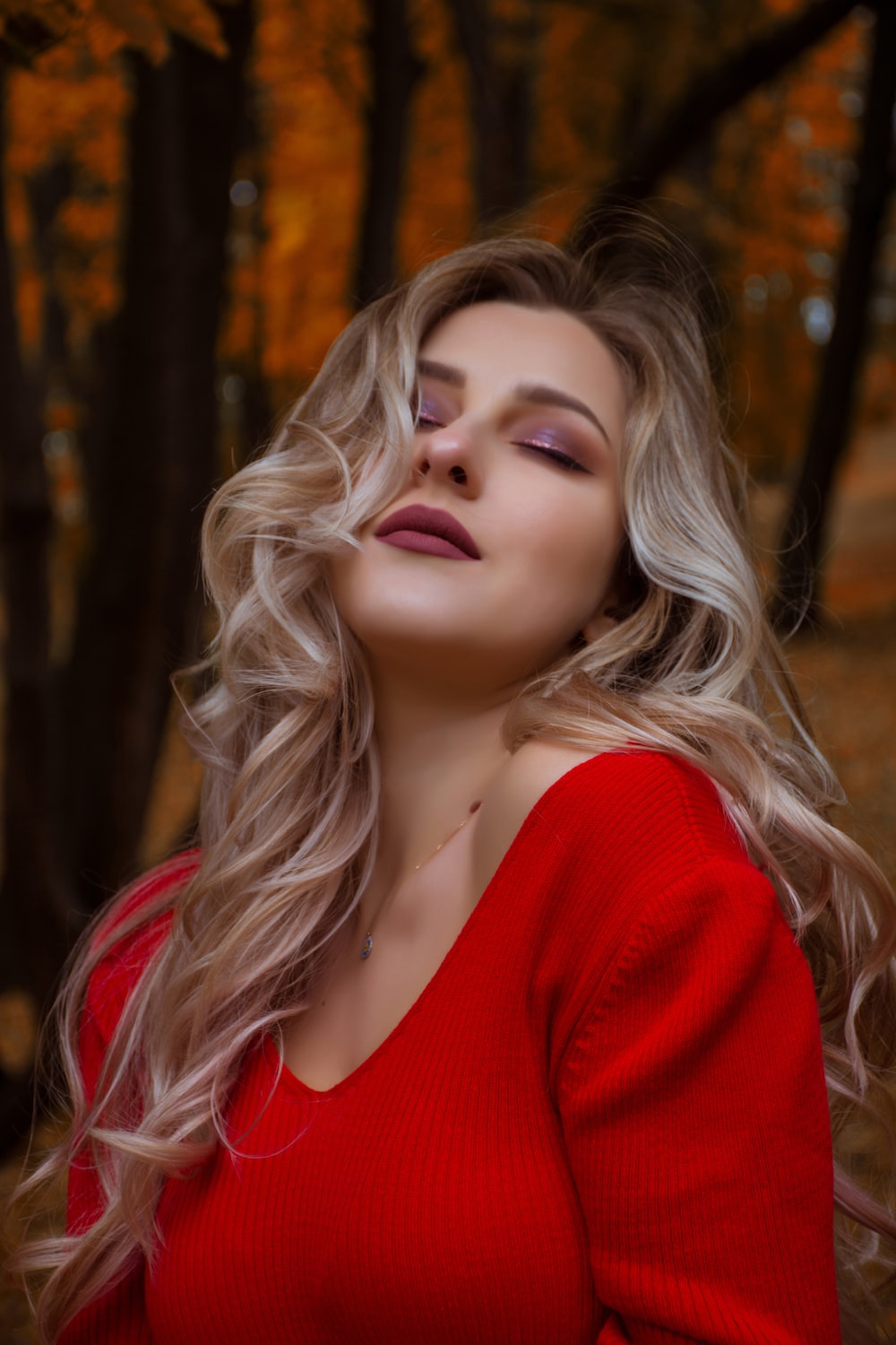 30,Girl Beautiful Picture. Download Free Image