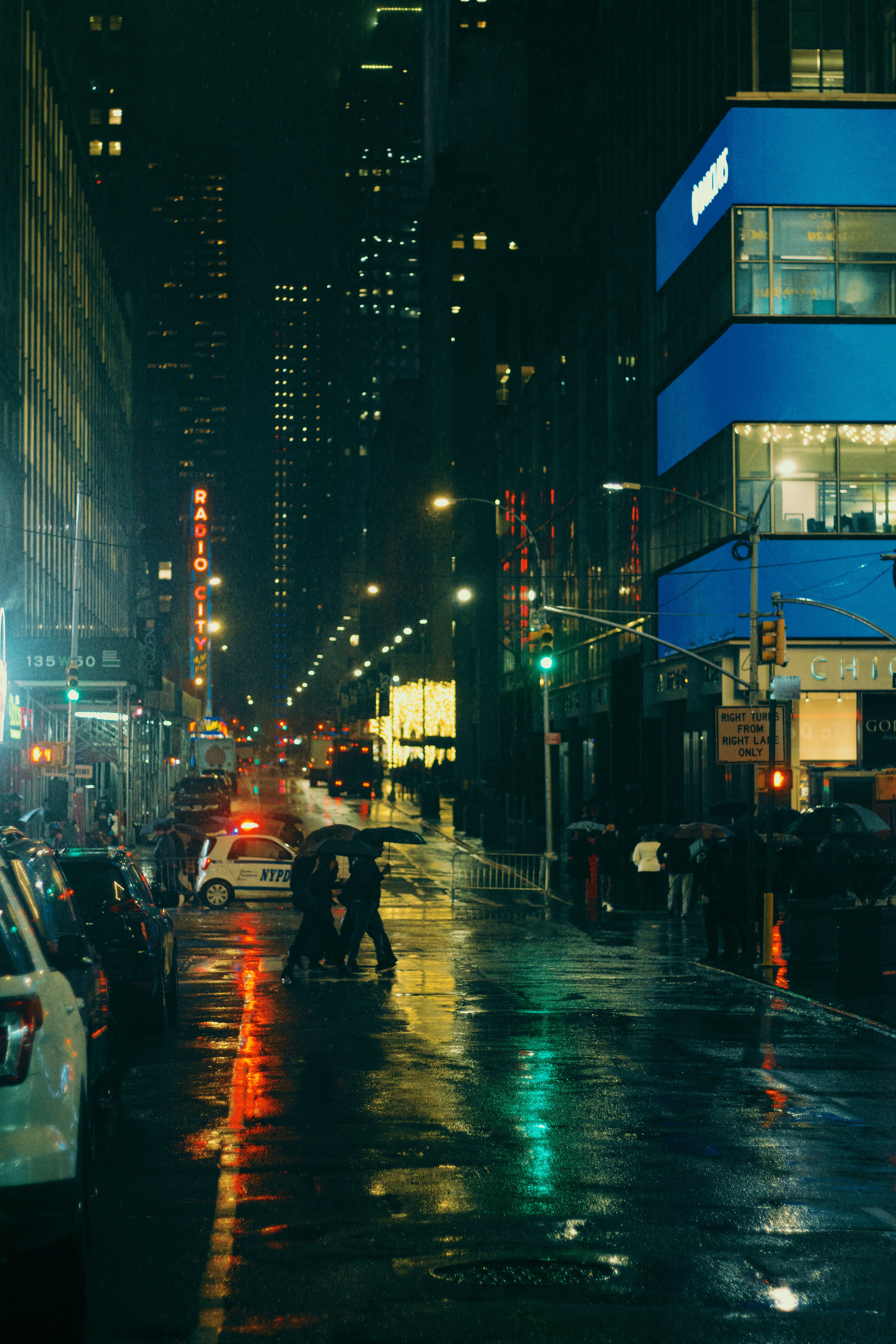 Street in City at Night after Rain · Free