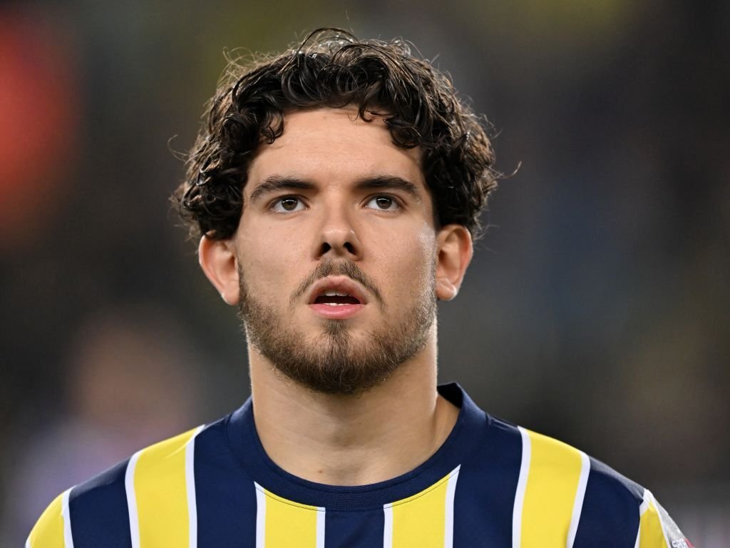 Ferdi Kadioglu's entourage contacted by AC Milan and Napoli, says the player's father