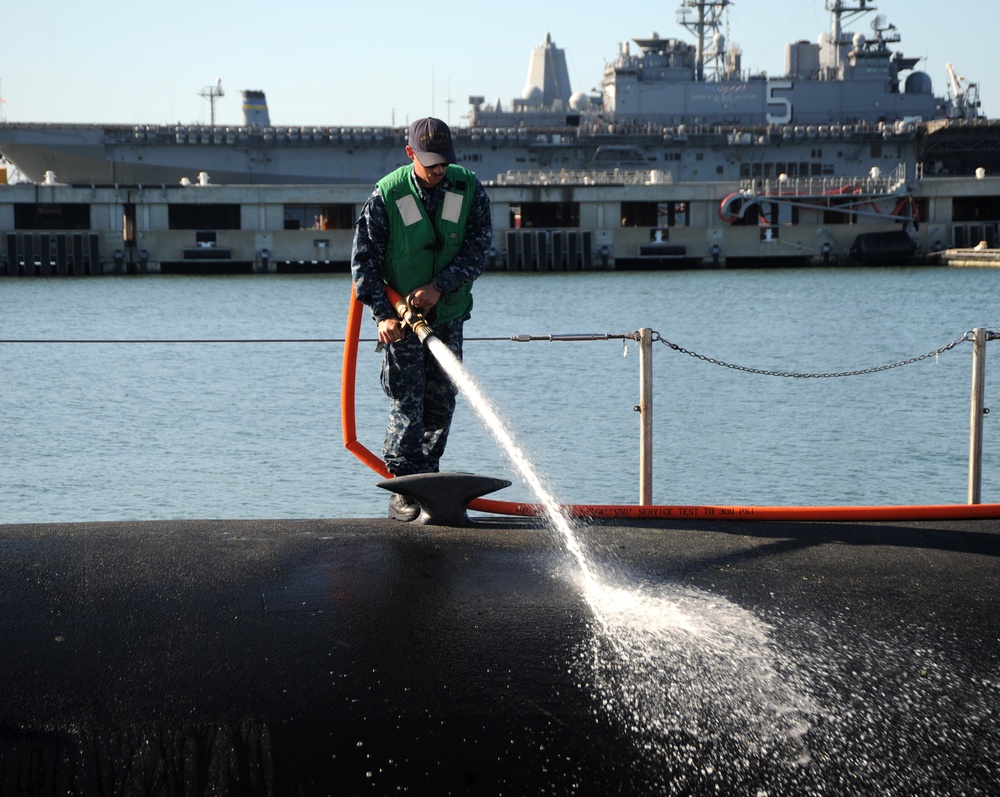 DVIDS Washington (SSN 787) [Image 209 of 214]