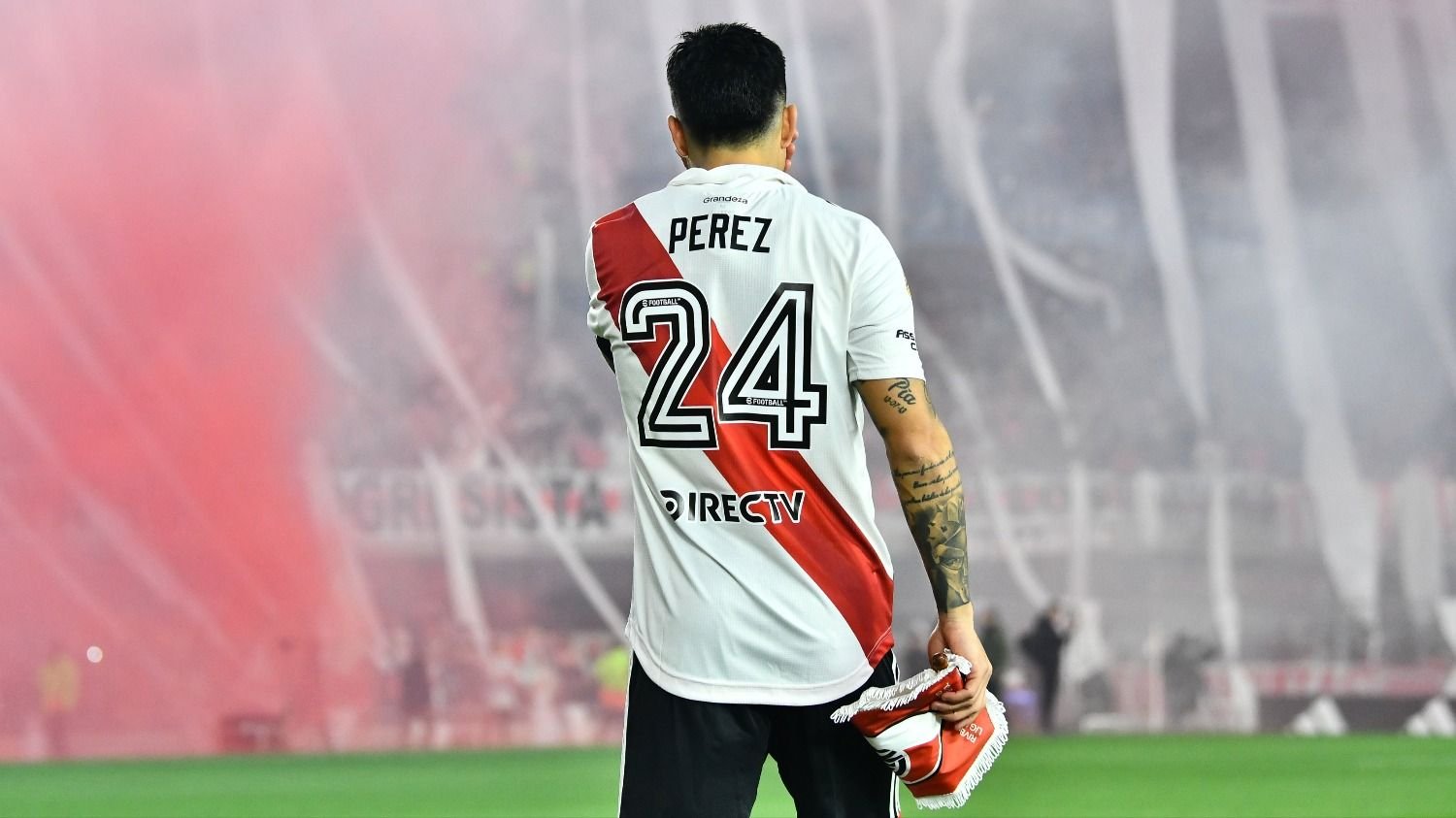 La impactante ovación de los hinchas de River para Enzo Pérez: No se va