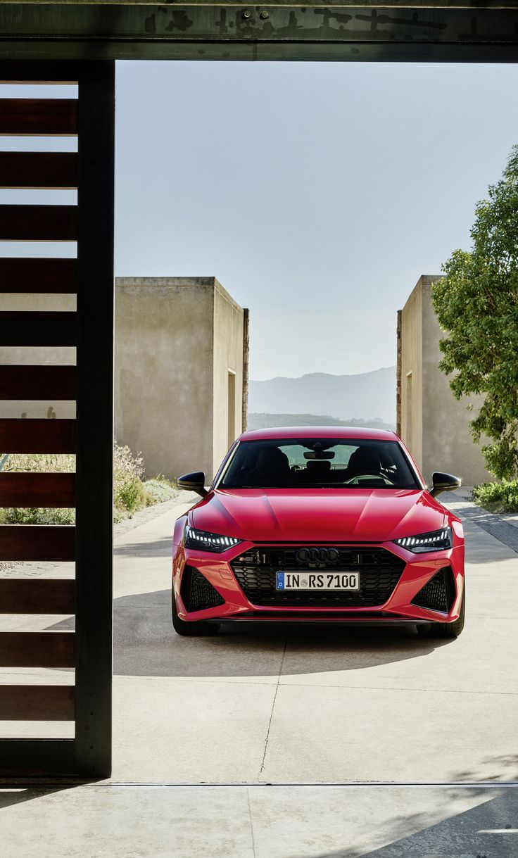 Experience the Sleek Elegance of the 2019 Audi RS7