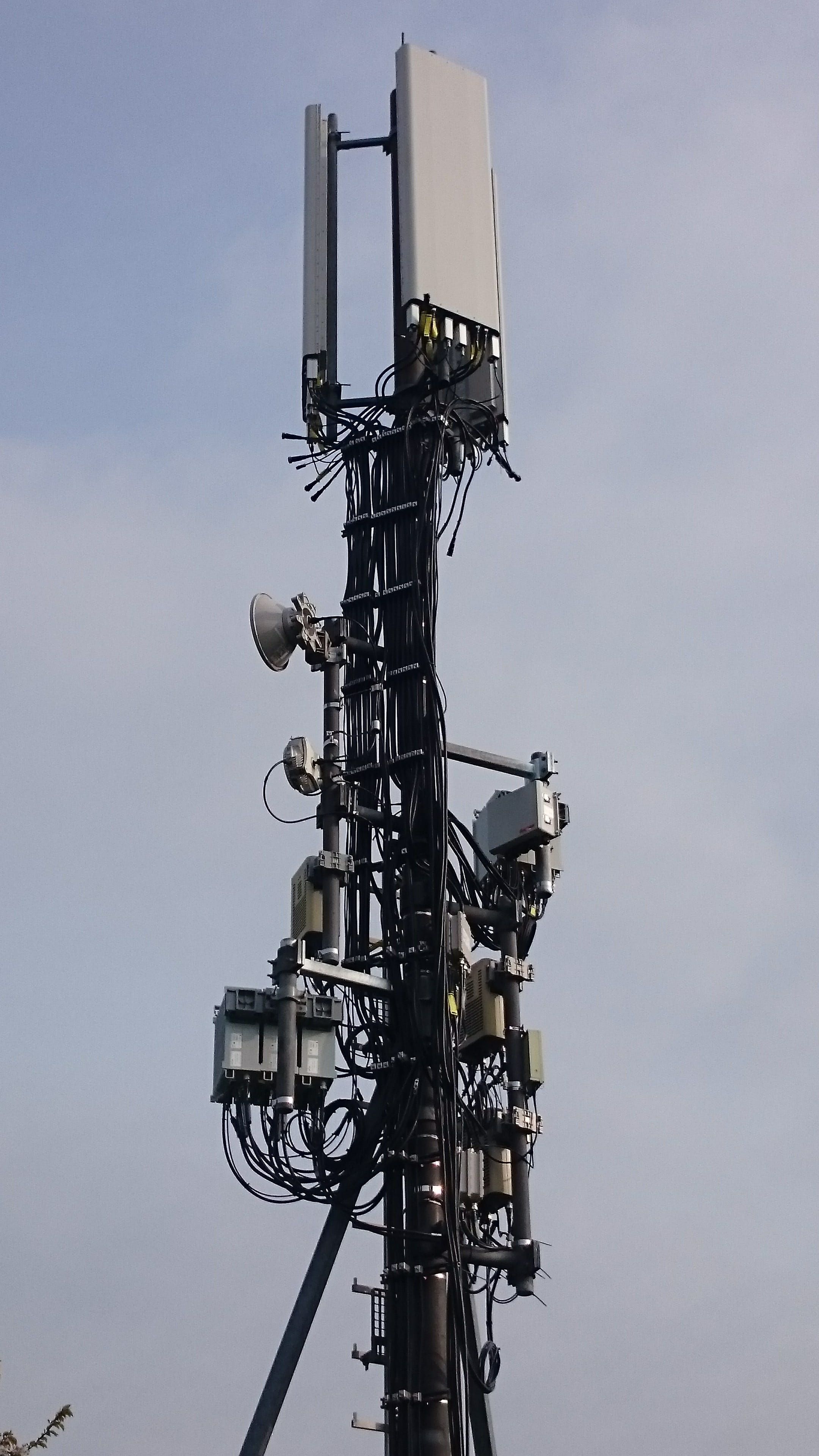 HD wallpaper: Antennas, Radio, Mast, transmission tower, radio antenna, technology. Radio antenna, Mobile tower, Transmission tower